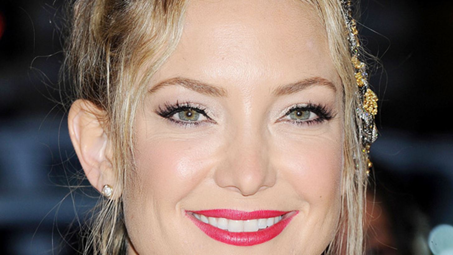 Kate Hudson: &#x3A4;&#x3C1;&#x3B1;&#x3B3;&#x3BF;&#x3C5;&#x3B4;&#x3AC;&#x3B5;&#x3B9; &#x3C7;&#x3C1;&#x3B9;&#x3C3;&#x3C4;&#x3BF;&#x3C5;&#x3B3;&#x3B5;&#x3BD;&#x3BD;&#x3B9;&#x3AC;&#x3C4;&#x3B9;&#x3BA;&#x3B1; &#x3C4;&#x3C1;&#x3B1;&#x3B3;&#x3BF;&#x3CD;&#x3B4;&#x3B9;&#x3B1; &#x3BA;&#x3B1;&#x3B9; &#x3BC;&#x3AD;&#x3BD;&#x3BF;&#x3C5;&#x3BC;&#x3B5; &#x3BC;&#x3B5; &#x3C4;&#x3BF; &#x3C3;&#x3C4;&#x3CC;&#x3BC;&#x3B1; &#x3B1;&#x3BD;&#x3BF;&#x3B9;&#x3C7;&#x3C4;&#x3CC;!