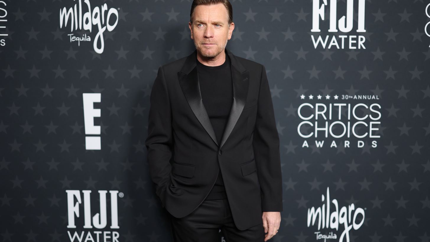 Ewan McGregor | &#x397; &#x3C3;&#x3C0;&#x3AC;&#x3BD;&#x3B9;&#x3B1; &#x3B5;&#x3BC;&#x3C6;&#x3AC;&#x3BD;&#x3B9;&#x3C3;&#x3B7; &#x3BC;&#x3B5; &#x3C4;&#x3B7;&#x3BD; 23&#x3C7;&#x3C1;&#x3BF;&#x3BD;&#x3B7; &#x3C5;&#x3B9;&#x3BF;&#x3B8;&#x3B5;&#x3C4;&#x3B7;&#x3BC;&#x3AD;&#x3BD;&#x3B7; &#x3BA;&#x3CC;&#x3C1;&#x3B7; &#x3C4;&#x3BF;&#x3C5; &#x3C3;&#x3C4;&#x3B1; Critics&#x27; Choice Awards 2025