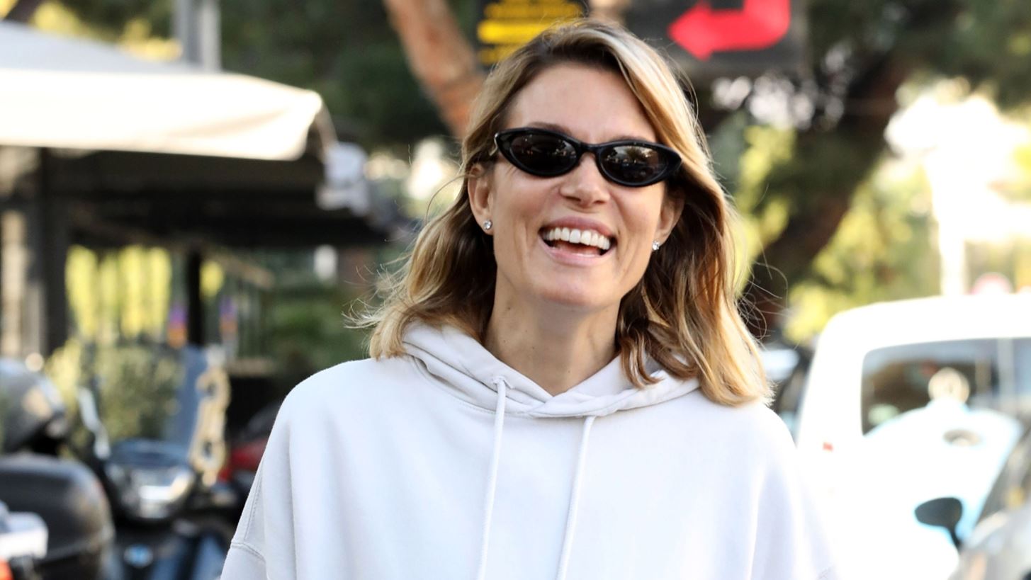 &#x39A;&#x3BF;&#x3BC;&#x3C8;&#x3AE; &#x3BC;&#x3B5; &#x3B1;&#x3B8;&#x3BB;&#x3B7;&#x3C4;&#x3B9;&#x3BA;&#x3AC; &#x3C1;&#x3BF;&#x3CD;&#x3C7;&#x3B1; | &#x3A4;&#x3BF; athleisure look &#x3C4;&#x3B7;&#x3C2; &#x392;&#x3AF;&#x3BA;&#x3C5;&#x3C2; &#x39A;&#x3B1;&#x3B3;&#x3B9;&#x3AC; &#x3C0;&#x3BF;&#x3C5; &#x3BC;&#x3C0;&#x3BF;&#x3C1;&#x3B5;&#x3AF;&#x3C2; &#x3BD;&#x3B1; &#x3B1;&#x3BD;&#x3C4;&#x3B9;&#x3B3;&#x3C1;&#x3AC;&#x3C8;&#x3B5;&#x3B9;&#x3C2;