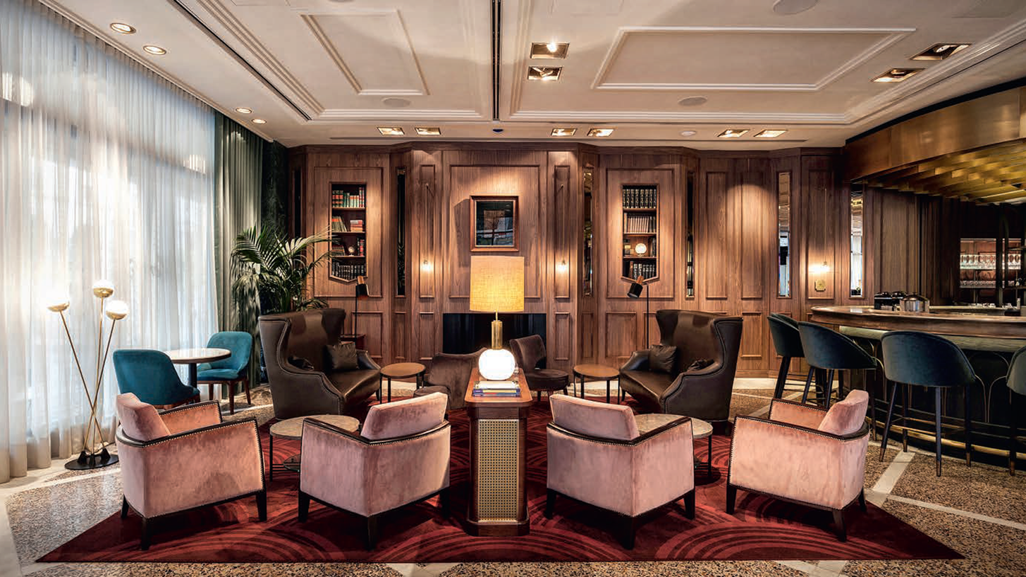 &#x3A4;&#x3BF; Ath&#xE9;n&#xE9;e &#x3B3;&#x3C1;&#x3AC;&#x3C6;&#x3B5;&#x3B9; &#x3C4;&#x3B7; &#x3B4;&#x3B9;&#x3BA;&#x3AE; &#x3C4;&#x3BF;&#x3C5; &#x3BB;&#x3B1;&#x3BC;&#x3C0;&#x3C1;&#x3AE; &#x3B9;&#x3C3;&#x3C4;&#x3BF;&#x3C1;&#x3AF;&#x3B1;