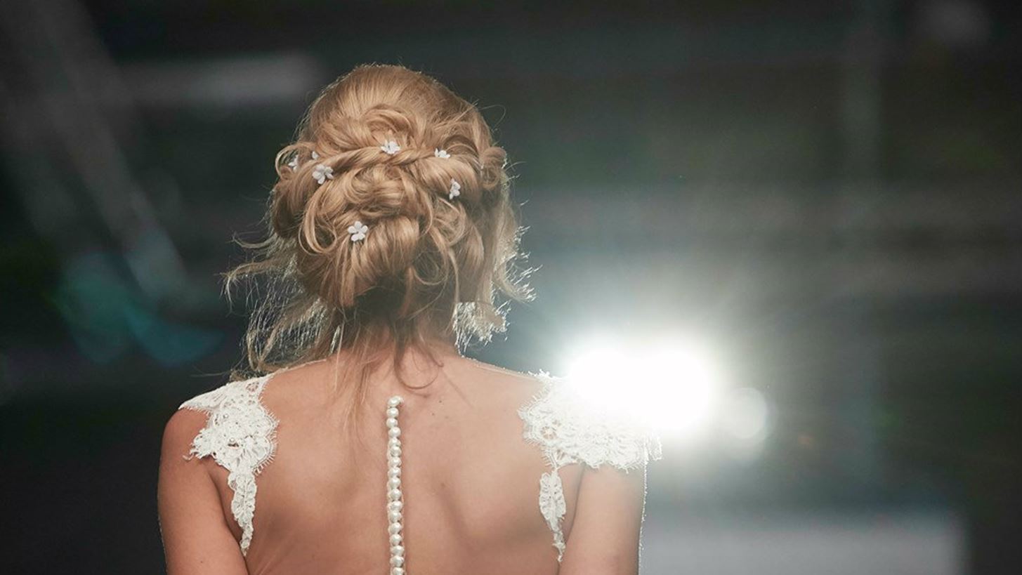 To &#x3C4;&#x3C1;&#x3AF;&#x3C4;&#x3BF; Yes I Do Catwalk &#x3B5;&#x3C0;&#x3B9;&#x3C3;&#x3C4;&#x3C1;&#x3AD;&#x3C6;&#x3B5;&#x3B9; &#x3BD;&#x3C4;&#x3CD;&#x3BD;&#x3BF;&#x3BD;&#x3C4;&#x3B1;&#x3C2; 60 celebrity &#x3BD;&#x3CD;&#x3C6;&#x3B5;&#x3C2;
