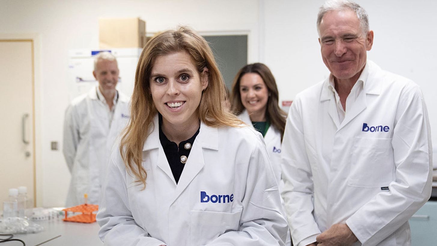 &#x3A0;&#x3C1;&#x3B9;&#x3B3;&#x3BA;&#x3AF;&#x3C0;&#x3B9;&#x3C3;&#x3C3;&#x3B1; &#x392;&#x3B5;&#x3B1;&#x3C4;&#x3C1;&#x3AF;&#x3BA;&#x3B7; | &#x397; &#x3C0;&#x3C1;&#x3CE;&#x3C4;&#x3B7; &#x3B4;&#x3B7;&#x3BC;&#x3CC;&#x3C3;&#x3B9;&#x3B1; &#x3B5;&#x3BC;&#x3C6;&#x3AC;&#x3BD;&#x3B9;&#x3C3;&#x3B7; &#x3BC;&#x3B5;&#x3C4;&#x3AC; &#x3C4;&#x3B7;&#x3BD; &#x3C4;&#x3B1;&#x3C0;&#x3B5;&#x3B9;&#x3BD;&#x3C9;&#x3C4;&#x3B9;&#x3BA;&#x3AE; &#x3B1;&#x3C6;&#x3B1;&#x3AF;&#x3C1;&#x3B5;&#x3C3;&#x3B7; &#x3C4;&#x3C9;&#x3BD; &#x3C4;&#x3AF;&#x3C4;&#x3BB;&#x3C9;&#x3BD; &#x3C4;&#x3BF;&#x3C5; &#x3C0;&#x3B1;&#x3C4;&#x3AD;&#x3C1;&#x3B1; &#x3C4;&#x3B7;&#x3C2;