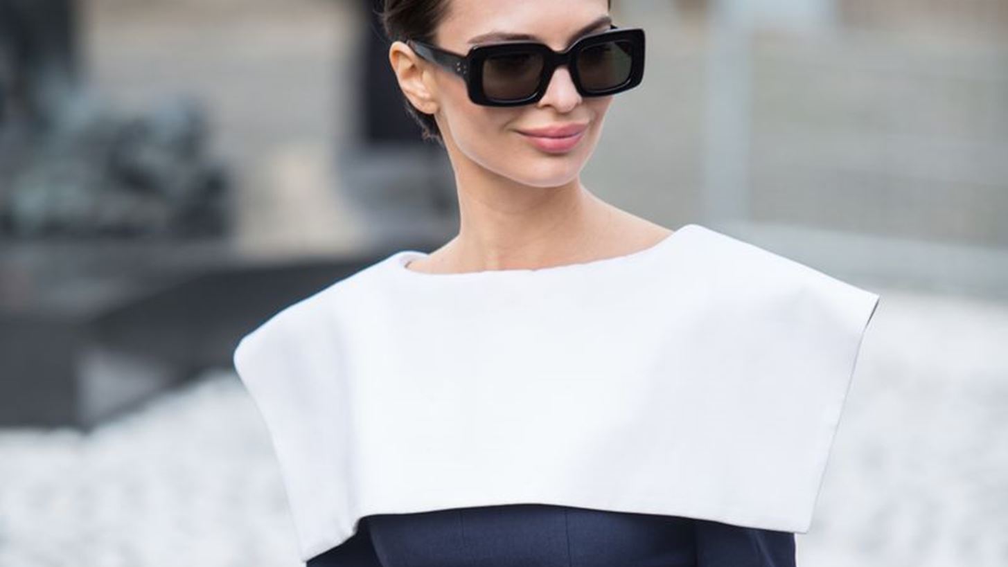 H Emily Ratajkowski &#x3B4;&#x3AF;&#x3BD;&#x3B5;&#x3B9; &#x3AD;&#x3BD;&#x3B1; &#x3B1;&#x3BD;&#x3BF;&#x3B9;&#x3BE;&#x3B9;&#x3AC;&#x3C4;&#x3B9;&#x3BA;&#x3BF; twist &#x3C3;&#x3C4;&#x3BF; &#x3BD;&#x3C4;&#x3CD;&#x3C3;&#x3B9;&#x3BC;&#x3CC; &#x3C4;&#x3B7;&#x3C2;