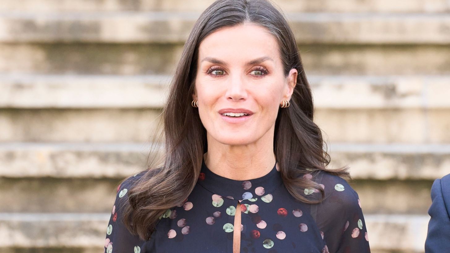 &#x392;&#x3B1;&#x3C3;&#x3AF;&#x3BB;&#x3B9;&#x3C3;&#x3C3;&#x3B1; Letizia | &#x39C;&#x3B5; &#x3B5;&#x3BC;&#x3C0;&#x3C1;&#x3B9;&#x3BC;&#x3AD; &#x3C6;&#x3CC;&#x3C1;&#x3B5;&#x3BC;&#x3B1; &#x3B1;&#x3C0;&#x3CC; &#x3C4;&#x3B7; Massimo Dutti &#x3C0;&#x3BF;&#x3C5; &#x3B5;&#x3AF;&#x3BD;&#x3B1;&#x3B9; &#x3B9;&#x3B4;&#x3B1;&#x3BD;&#x3B9;&#x3BA;&#x3CC; &#x3B3;&#x3B9;&#x3B1; &#x3C4;&#x3B7;&#x3BD; &#x3AC;&#x3BD;&#x3BF;&#x3B9;&#x3BE;&#x3B7;