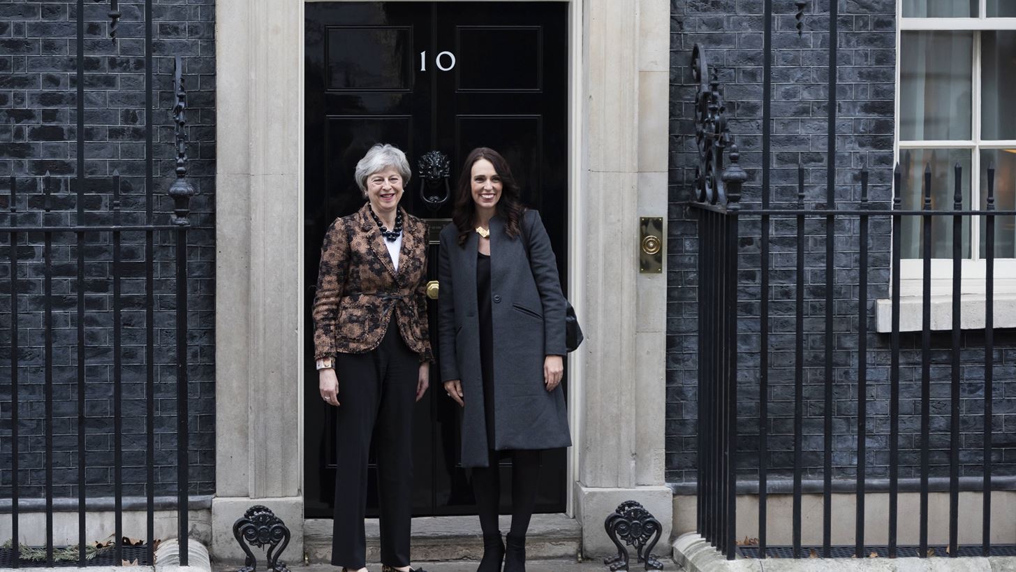 Γιατί η γυναικεία εκπροσώπηση στην πολιτική πηγαίνει προς τα πίσω; Τι σημαίνουν οι παραιτήσεις των Jacinda Ardern, Sanna Marin και Nicola Sturgeon