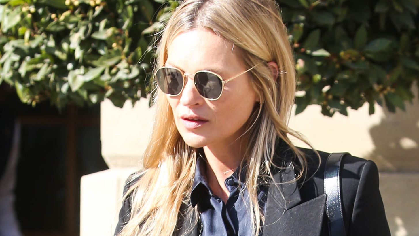 H Kate Moss &#x3BC;&#x3B5; &#x3BA;&#x3BF;&#x3C3;&#x3C4;&#x3BF;&#x3CD;&#x3BC;&#x3B9; | &#x39C;&#x3B9;&#x3B1; &#x3B5;&#x3BC;&#x3C6;&#x3AC;&#x3BD;&#x3B9;&#x3C3;&#x3B7; &#x3C0;&#x3BF;&#x3C5; &#x3C0;&#x3C1;&#x3AD;&#x3C0;&#x3B5;&#x3B9; &#x3BD;&#x3B1; &#x3B4;&#x3B5;&#x3B9;&#x3C2;