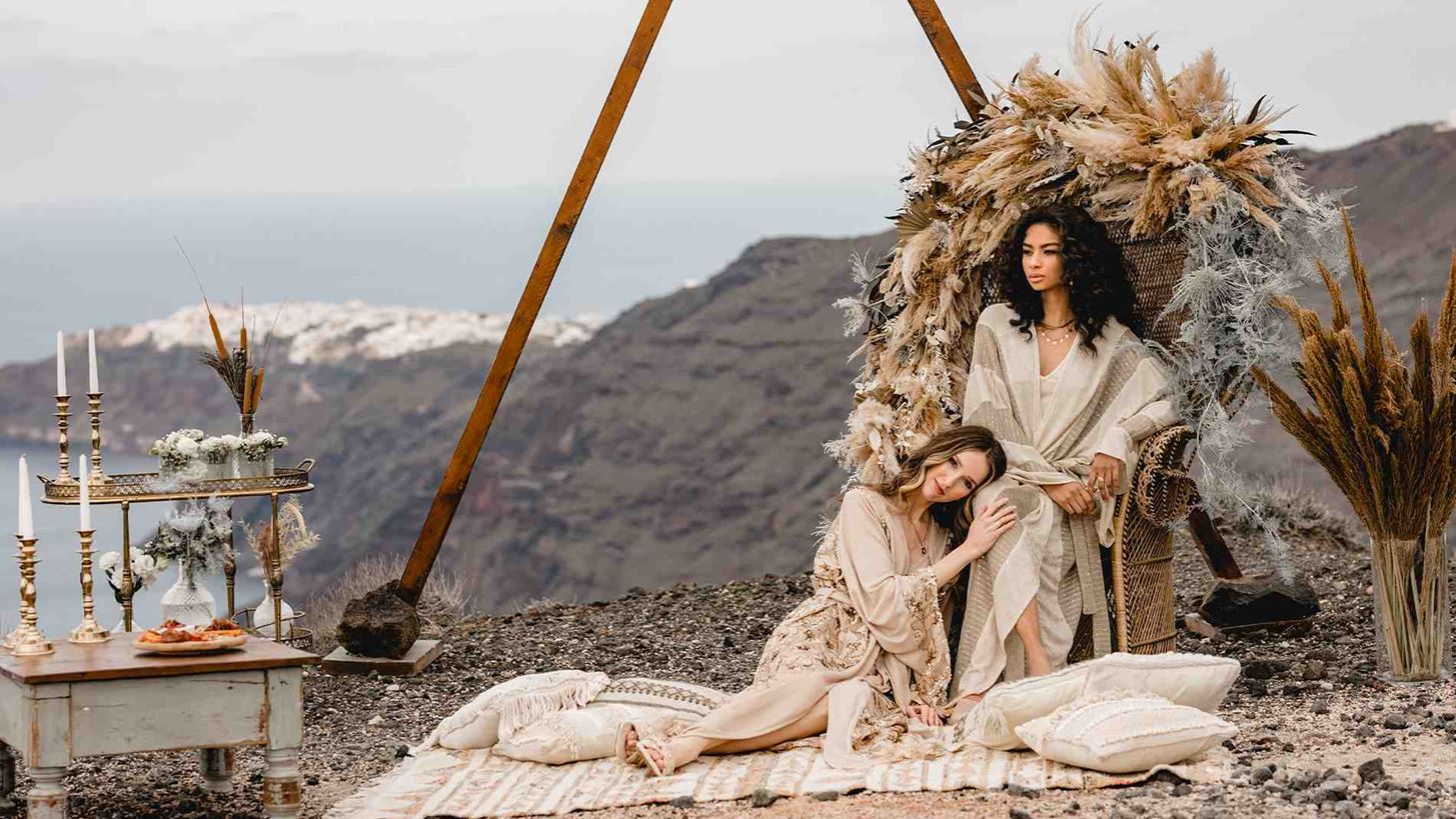 &quot;Desert Flower&quot; | &#x397; &#x3BD;&#x3AD;&#x3B1; &#x3C3;&#x3C5;&#x3BB;&#x3BB;&#x3BF;&#x3B3;&#x3AE; &#x3C4;&#x3BF;&#x3C5; &#x3B5;&#x3BB;&#x3BB;&#x3B7;&#x3BD;&#x3B9;&#x3BA;&#x3BF;&#x3CD; brand MYA collection &#x3B1;&#x3C0;&#x3B5;&#x3C5;&#x3B8;&#x3CD;&#x3BD;&#x3B5;&#x3C4;&#x3B1;&#x3B9; &#x3C3;&#x3B5; &#x3B3;&#x3C5;&#x3BD;&#x3B1;&#x3AF;&#x3BA;&#x3B5;&#x3C2; &#x3C0;&#x3BF;&#x3C5; &#x3B1;&#x3B3;&#x3B1;&#x3C0;&#x3BF;&#x3CD;&#x3BD; &#x3C4;&#x3BF; &#x3BA;&#x3B1;&#x3BB;&#x3BF;&#x3BA;&#x3B1;&#x3AF;&#x3C1;&#x3B9;