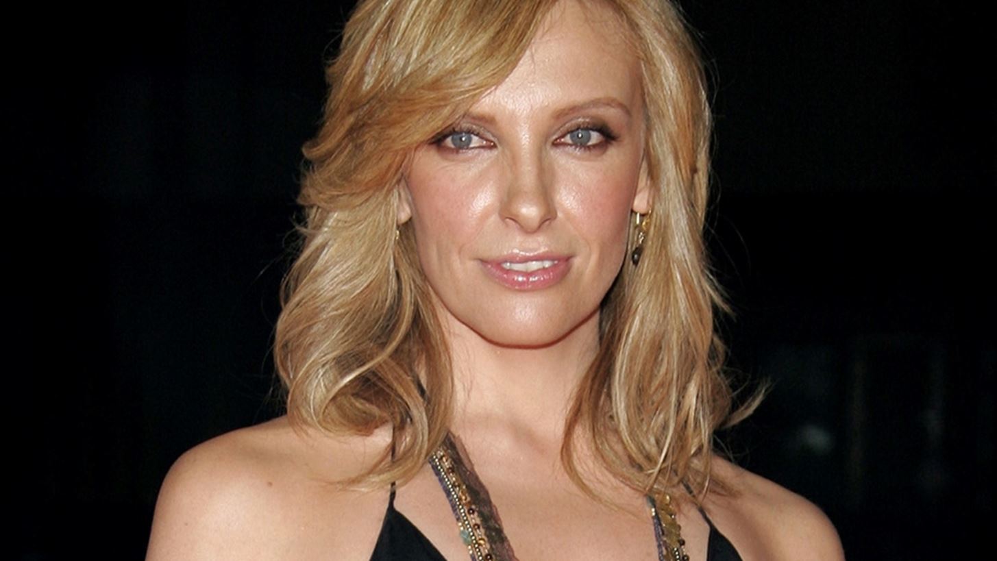Toni Collette | &#x394;&#x3B9;&#x3B1;&#x3B6;&#x3CD;&#x3B3;&#x3B9;&#x3BF; &#x3BC;&#x3B5;&#x3C4;&#x3AC; &#x3B1;&#x3C0;&#x3CC; 20 &#x3C7;&#x3C1;&#x3CC;&#x3BD;&#x3B9;&#x3B1; &#x3B3;&#x3AC;&#x3BC;&#x3BF;&#x3C5; - &#x39F; &#x3C3;&#x3CD;&#x3B6;&#x3C5;&#x3B3;&#x3CC;&#x3C2; &#x3C4;&#x3B7;&#x3C2; &#x3C6;&#x3C9;&#x3C4;&#x3BF;&#x3B3;&#x3C1;&#x3B1;&#x3C6;&#x3AE;&#x3B8;&#x3B7;&#x3BA;&#x3B5; &#x3BD;&#x3B1; &#x3C6;&#x3B9;&#x3BB;&#x3AC;&#x3B5;&#x3B9; &#x3AC;&#x3BB;&#x3BB;&#x3B7; &#x3B3;&#x3C5;&#x3BD;&#x3B1;&#x3AF;&#x3BA;&#x3B1;