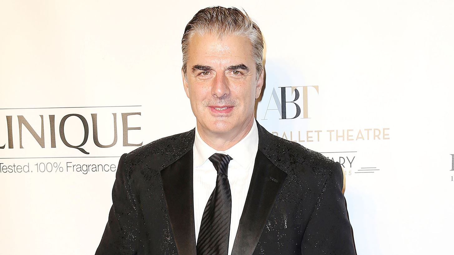 &#x3A3;&#x3BF;&#x3BA;! &#x394;&#x3CD;&#x3BF; &#x3B3;&#x3C5;&#x3BD;&#x3B1;&#x3AF;&#x3BA;&#x3B5;&#x3C2; &#x3BA;&#x3B1;&#x3C4;&#x3B7;&#x3B3;&#x3BF;&#x3C1;&#x3BF;&#x3CD;&#x3BD; &#x3C4;&#x3BF;&#x3BD; Chris Noth &#x3B3;&#x3B9;&#x3B1; &#x3C3;&#x3B5;&#x3BE;&#x3BF;&#x3C5;&#x3B1;&#x3BB;&#x3B9;&#x3BA;&#x3AE;  &#x3BA;&#x3B1;&#x3BA;&#x3BF;&#x3C0;&#x3BF;&#x3AF;&#x3B7;&#x3C3;&#x3B7;