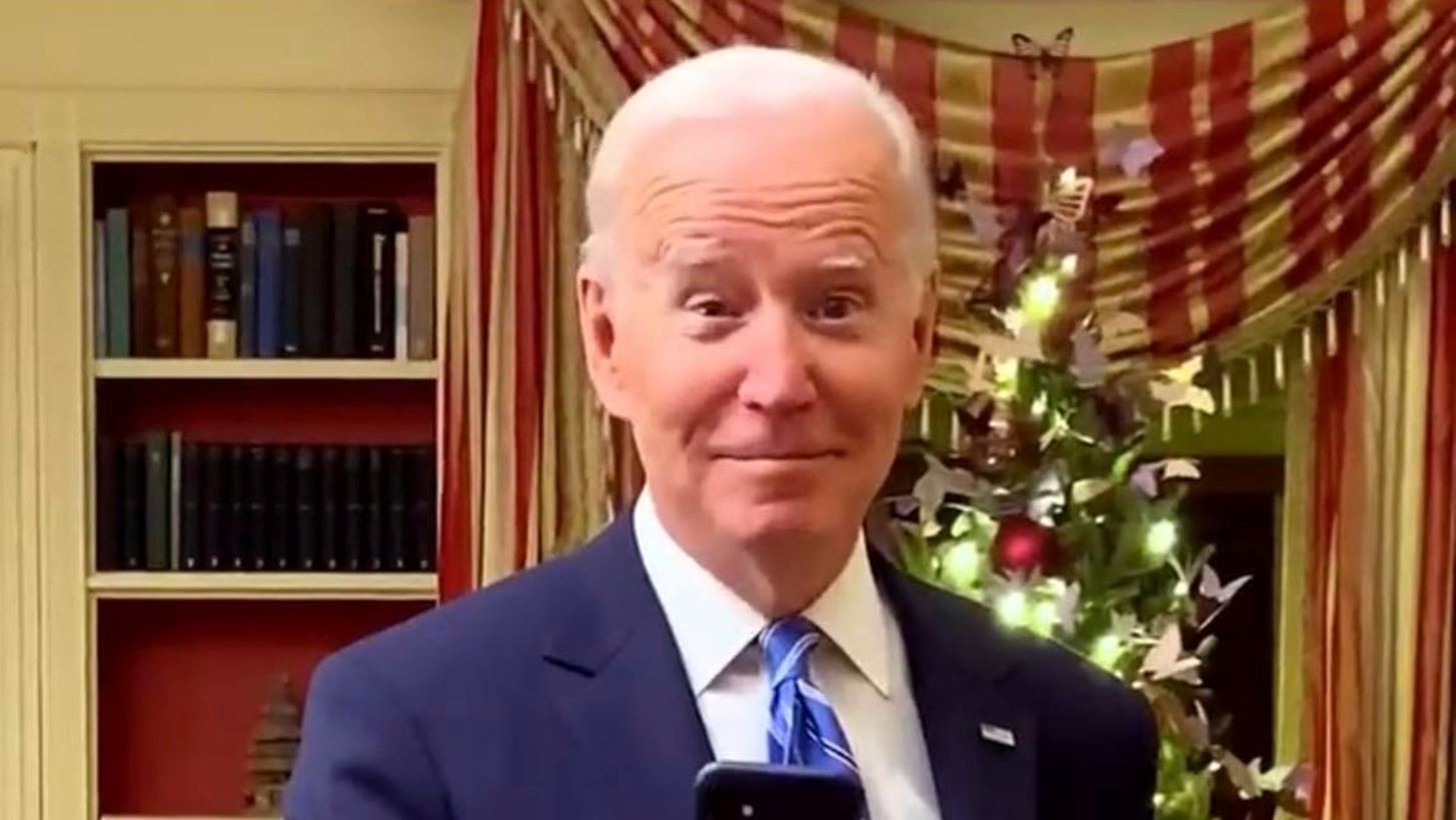 Viral | &#x3A4;&#x3BF; &#x3BE;&#x3B5;&#x3BA;&#x3B1;&#x3C1;&#x3B4;&#x3B9;&#x3C3;&#x3C4;&#x3B9;&#x3BA;&#x3CC; TikTok &#x3B2;&#x3AF;&#x3BD;&#x3C4;&#x3B5;&#x3BF; &#x3C4;&#x3BF;&#x3C5; Joe Biden &#x3BC;&#x3B5; &#x3C4;&#x3BF;&#x3C5;&#x3C2; Jonas Brothers &#x3B3;&#x3B9;&#x3B1; &#x3C4;&#x3B7;&#x3BD; &#x3C0;&#x3C1;&#x3BF;&#x3CE;&#x3B8;&#x3B7;&#x3C3;&#x3B7; &#x3C4;&#x3C9;&#x3BD; &#x3B5;&#x3BC;&#x3B2;&#x3BF;&#x3BB;&#x3B9;&#x3B1;&#x3C3;&#x3BC;&#x3CE;&#x3BD;