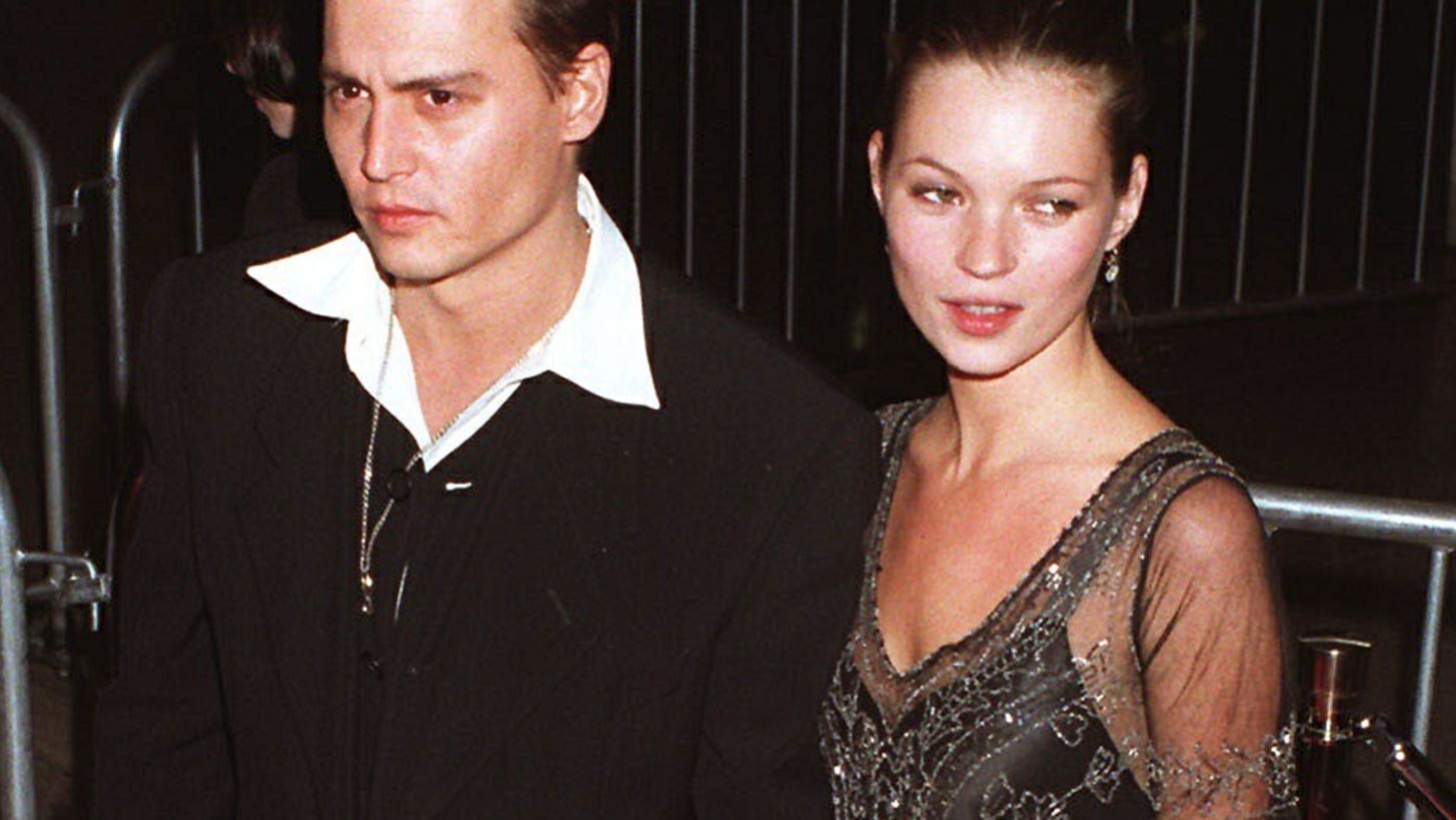 Johnny Depp | &#x3A5;&#x3C0;&#x3AC;&#x3C1;&#x3C7;&#x3B5;&#x3B9; &#x3C0;&#x3B9;&#x3B8;&#x3B1;&#x3BD;&#x3CC;&#x3C4;&#x3B7;&#x3C4;&#x3B1; &#x3B5;&#x3C0;&#x3B1;&#x3BD;&#x3B1;&#x3C3;&#x3CD;&#x3BD;&#x3B4;&#x3B5;&#x3C3;&#x3B7;&#x3C2; &#x3BC;&#x3B5; &#x3C4;&#x3B7;&#x3BD; Kate Moss;