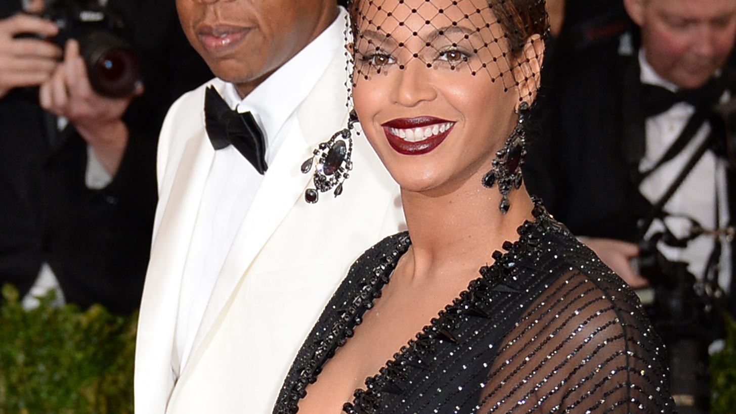 Beyonce - Jay-Z | &#x393;&#x3B9;&#x3CC;&#x3C1;&#x3C4;&#x3B1;&#x3C3;&#x3B1;&#x3BD; &#x3C4;&#x3B7;&#x3BD; 14&#x3B7; &#x3B5;&#x3C0;&#x3AD;&#x3C4;&#x3B5;&#x3B9;&#x3BF; &#x3C4;&#x3BF;&#x3C5; &#x3B3;&#x3AC;&#x3BC;&#x3BF;&#x3C5; &#x3C4;&#x3BF;&#x3C5;&#x3C2; &#x3BC;&#x3B5; &#x3AD;&#x3BD;&#x3B1; &#x3C3;&#x3C0;&#x3AC;&#x3BD;&#x3B9;&#x3BF; &#x3B2;&#x3AF;&#x3BD;&#x3C4;&#x3B5;&#x3BF; &#x3BC;&#x3B5; &#x3C0;&#x3C1;&#x3BF;&#x3C3;&#x3C9;&#x3C0;&#x3B9;&#x3BA;&#x3AD;&#x3C2; &#x3C3;&#x3C4;&#x3B9;&#x3B3;&#x3BC;&#x3AD;&#x3C2; &#x3C4;&#x3BF;&#x3C5;&#x3C2;