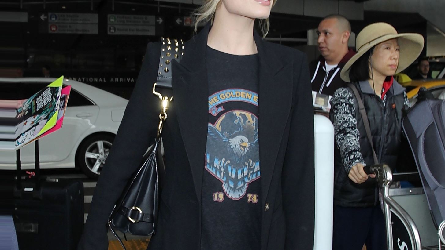 &#x39B;&#x3B1;&#x3C4;&#x3C1;&#x3AD;&#x3C8;&#x3B1;&#x3BC;&#x3B5; &#x3CC;&#x3C3;&#x3BF; &#x3C4;&#x3AF;&#x3C0;&#x3BF;&#x3C4;&#x3B1; &#x3C4;&#x3B1; sneakers &#x3C4;&#x3B7;&#x3C2; Margot Robbie