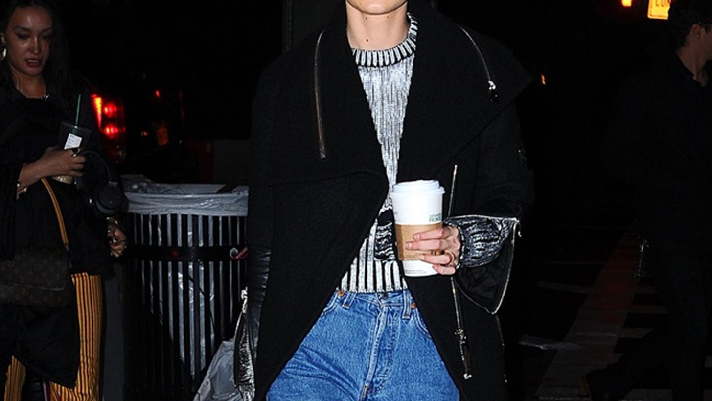 Gigi Hadid- Jamie Dornan: &#x3A0;&#x3BF;&#x3CD; &#x3C4;&#x3BF;&#x3C5;&#x3C2; &#x3B5;&#x3BD;&#x3C4;&#x3CC;&#x3C0;&#x3B9;&#x3C3;&#x3B5; &#x3BF; &#x3C6;&#x3C9;&#x3C4;&#x3BF;&#x3B3;&#x3C1;&#x3B1;&#x3C6;&#x3B9;&#x3BA;&#x3CC;&#x3C2; &#x3C6;&#x3B1;&#x3BA;&#x3CC;&#x3C2;;