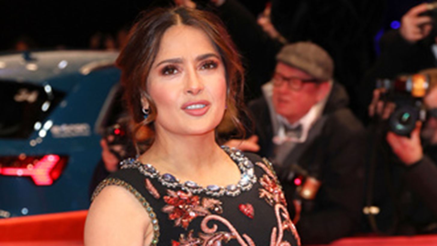 H Salma Hayek &#x3B1;&#x3BD;&#x3B1;&#x3C0;&#x3B1;&#x3C1;&#x3AE;&#x3B3;&#x3B1;&#x3B3;&#x3B5; &#x3C6;&#x3C9;&#x3C4;&#x3BF;&#x3B3;&#x3C1;&#x3B1;&#x3C6;&#x3AF;&#x3B1; &#x3C4;&#x3B7;&#x3C2; &#x3BC;&#x3B5; &#x3BC;&#x3B1;&#x3B3;&#x3B9;&#x3CC; &#x3C0;&#x3C1;&#x3B9;&#x3BD; &#x3B1;&#x3C0;&#x3CC; 20 &#x3C7;&#x3C1;&#x3CC;&#x3BD;&#x3B9;&#x3B1;