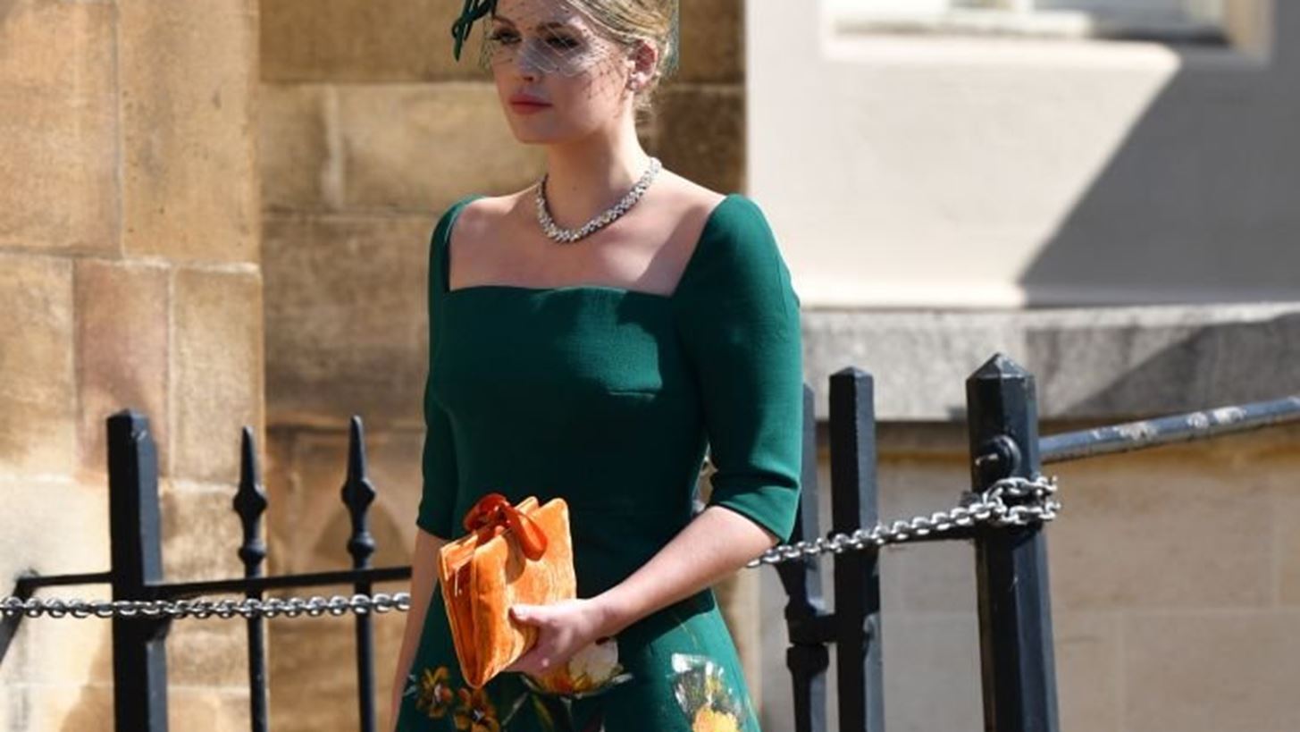 Lady Kitty Spencer | 7 &#x3C6;&#x3BF;&#x3C1;&#x3AD;&#x3C2; &#x3C0;&#x3BF;&#x3C5; &#x3BE;&#x3B5;&#x3C7;&#x3CE;&#x3C1;&#x3B9;&#x3C3;&#x3B5; &#x3B3;&#x3B9;&#x3B1; &#x3C4;&#x3BF; &#x3C3;&#x3C4;&#x3C5;&#x3BB; &#x3C4;&#x3B7;&#x3C2;