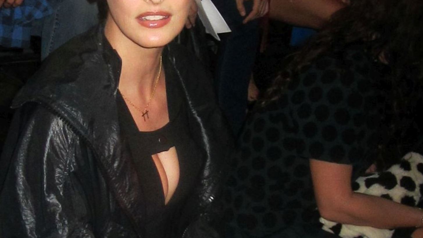 H Linda Evangelista &#x3BC;&#x3B9;&#x3BB;&#x3AC; &#x3B3;&#x3B9;&#x3B1; &#x3C4;&#x3B7;&#x3BD; Kendall Jenner &#x3BA;&#x3B1;&#x3B9; &#x3C4;&#x3B7;&#x3BD; Gigi Hadid
