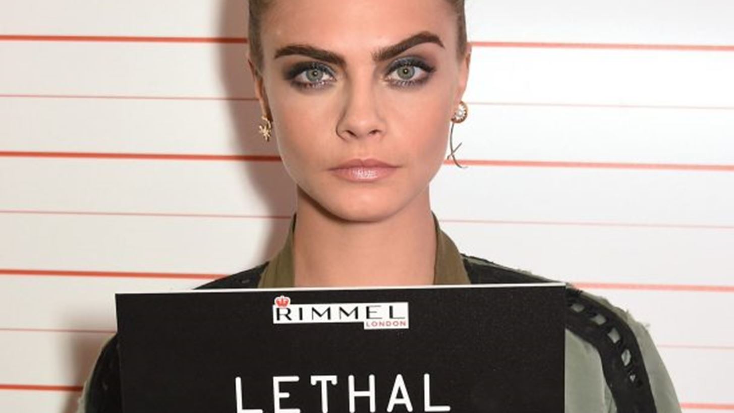 Cara Delevingne: &#x3A4;&#x3B1; &#x3C9;&#x3C1;&#x3B1;&#x3B9;&#x3CC;&#x3C4;&#x3B5;&#x3C1;&#x3B1; looks &#x3C4;&#x3B7;&#x3C2; &#x3B1;&#x3C0;&#x3CC; &#x3C4;&#x3B9;&#x3C2; &#x3C0;&#x3B9;&#x3BF; &#x3C0;&#x3C1;&#x3CC;&#x3C3;&#x3C6;&#x3B1;&#x3C4;&#x3B5;&#x3C2; &#x3B5;&#x3BC;&#x3C6;&#x3B1;&#x3BD;&#x3AF;&#x3C3;&#x3B5;&#x3B9;&#x3C2; &#x3C4;&#x3B7;&#x3C2;