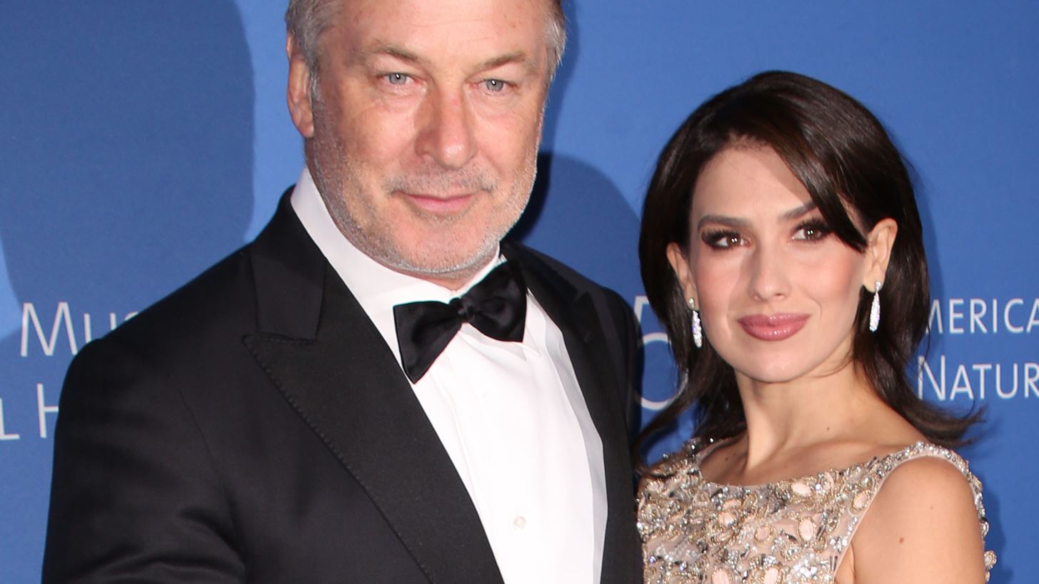 Hilaria Baldwin | &#x39C;&#x3BF;&#x3B9;&#x3C1;&#x3AC;&#x3C3;&#x3C4;&#x3B7;&#x3BA;&#x3B5; &#x3C4;&#x3B7;&#x3BD; &#x3C0;&#x3C1;&#x3CE;&#x3C4;&#x3B7; &#x3C6;&#x3C9;&#x3C4;&#x3BF;&#x3B3;&#x3C1;&#x3B1;&#x3C6;&#x3AF;&#x3B1; &#x3BC;&#x3B5; &#x3C4;&#x3B1; &#x3B5;&#x3C6;&#x3C4;&#x3AC; &#x3C0;&#x3B1;&#x3B9;&#x3B4;&#x3B9;&#x3AC; &#x3C4;&#x3B7;&#x3C2;