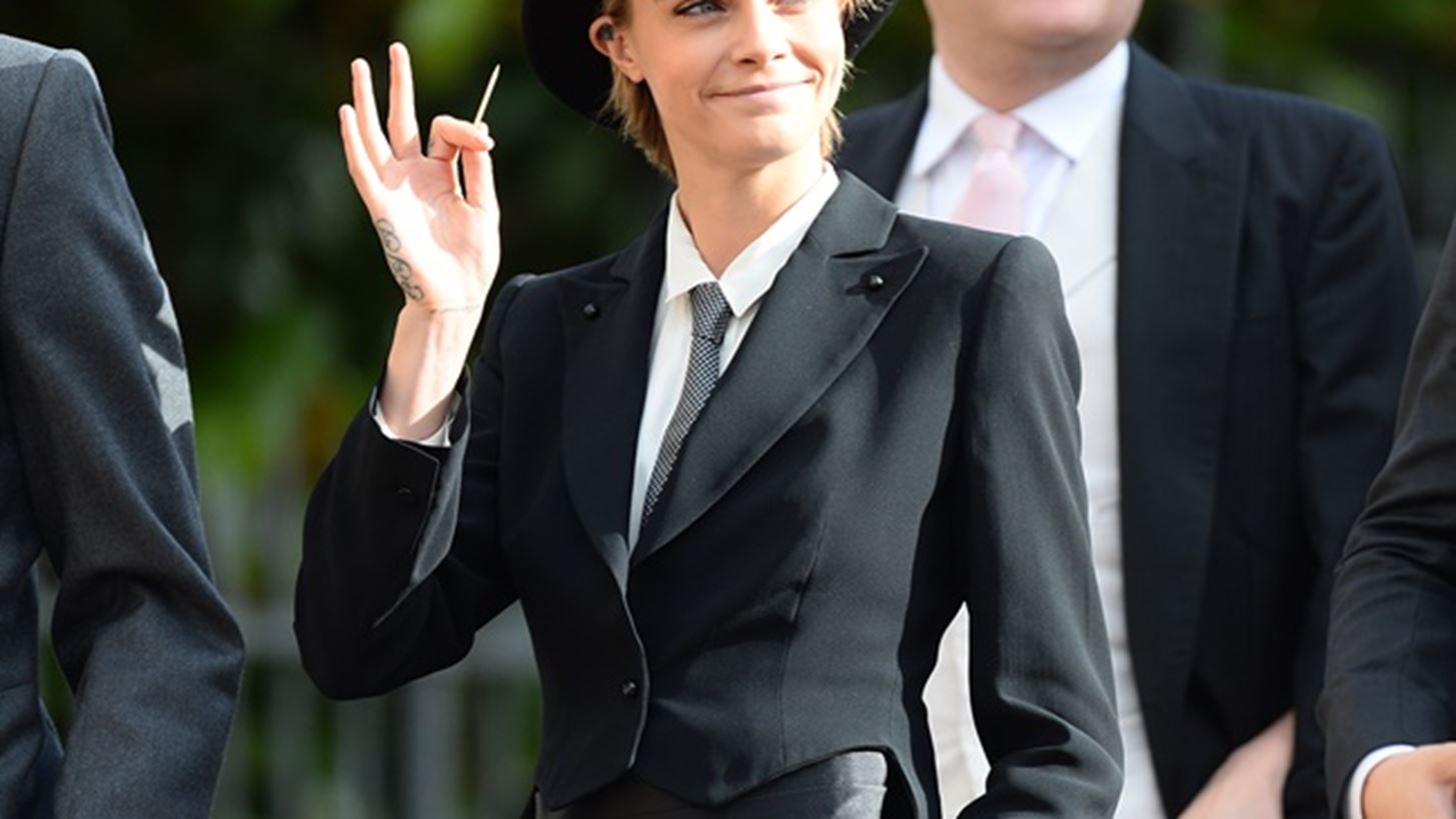 &#x3A0;&#x3BF;&#x3CD; &#x3B5;&#x3BD;&#x3C4;&#x3CC;&#x3C0;&#x3B9;&#x3C3;&#x3B5; &#x3BF; &#x3C6;&#x3C9;&#x3C4;&#x3BF;&#x3B3;&#x3C1;&#x3B1;&#x3C6;&#x3B9;&#x3BA;&#x3CC;&#x3C2; &#x3C6;&#x3B1;&#x3BA;&#x3CC;&#x3C2; &#x3C4;&#x3B7;&#x3BD; Cara Delevingne;