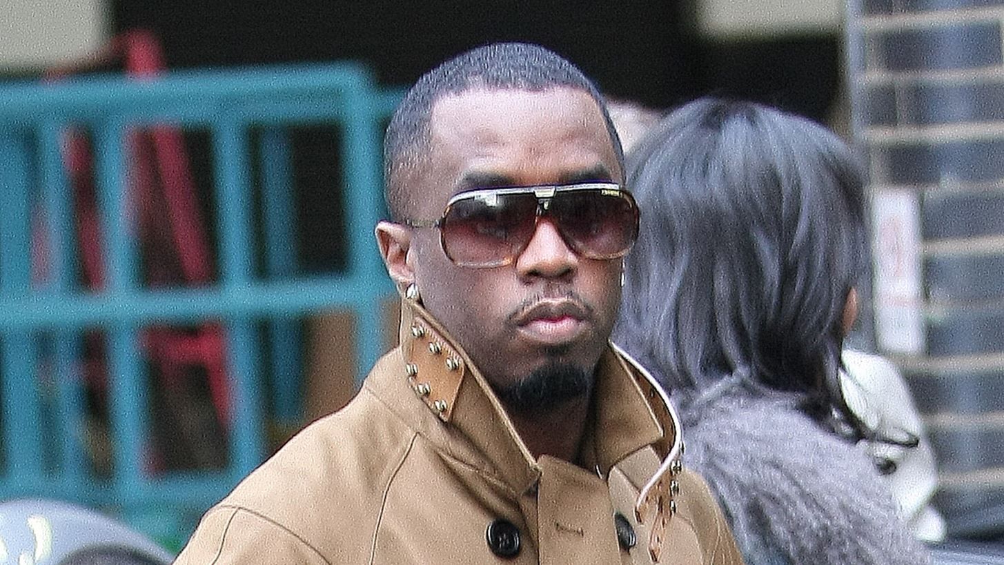 P Diddy, Sean Combs &#x3AE; &#x3C3;&#x3BA;&#x3AD;&#x3C4;&#x3BF; Diddy | &#x3A0;&#x3BF;&#x3B9;&#x3BF; &#x3B5;&#x3AF;&#x3BD;&#x3B1;&#x3B9; (&#x3B5;&#x3C0;&#x3B9;&#x3C4;&#x3AD;&#x3BB;&#x3BF;&#x3C5;&#x3C2;) &#x3C4;&#x3BF; &#x3CC;&#x3BD;&#x3BF;&#x3BC;&#x3B1; &#x3C4;&#x3BF;&#x3C5; &#x3C5;&#x3C0;&#x3CC;&#x3B4;&#x3B9;&#x3BA;&#x3BF;&#x3C5; &#x391;&#x3BC;&#x3B5;&#x3C1;&#x3B9;&#x3BA;&#x3B1;&#x3BD;&#x3BF;&#x3CD; &#x3C1;&#x3AC;&#x3C0;&#x3B5;&#x3C1;;