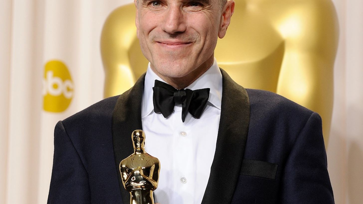 &#x39F; Daniel Day-Lewis &#x3B8;&#x3B1; &#x3C5;&#x3C0;&#x3BF;&#x3B4;&#x3C5;&#x3B8;&#x3B5;&#x3AF; &#x3AD;&#x3BD;&#x3B1; &#x3C3;&#x3C7;&#x3B5;&#x3B4;&#x3B9;&#x3B1;&#x3C3;&#x3C4;&#x3AE; &#x3BC;&#x3CC;&#x3B4;&#x3B1;&#x3C2; &#x3C3;&#x3C4;&#x3BF; &#x39B;&#x3BF;&#x3BD;&#x3B4;&#x3AF;&#x3BD;&#x3BF; &#x3C4;&#x3C9;&#x3BD; &#x27;50s