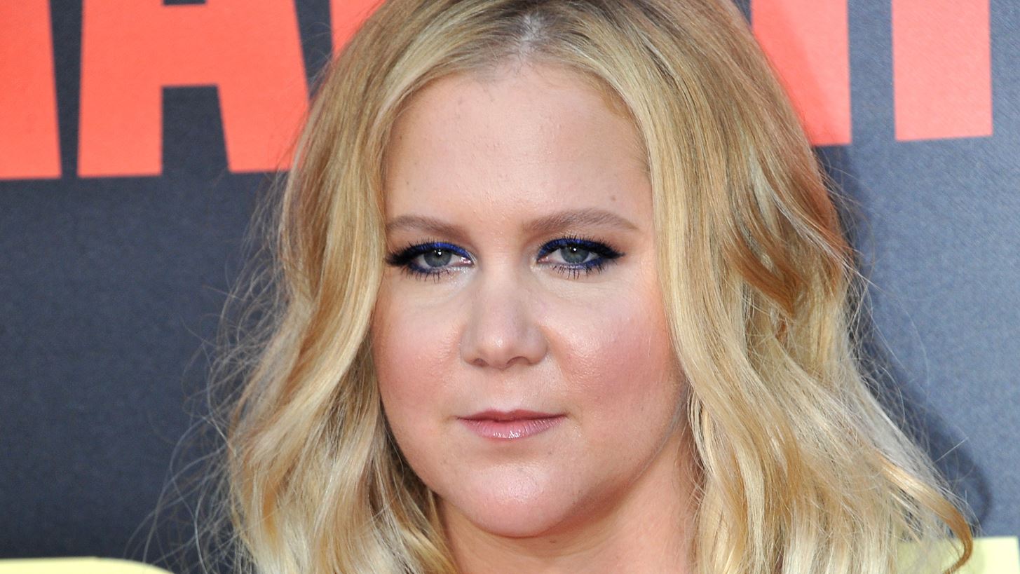 Amy Schumer | &#x3A0;&#x3C1;&#x3CC;&#x3C4;&#x3B5;&#x3B9;&#x3BD;&#x3B5; &#x3C4;&#x3B7; &#x3C3;&#x3C5;&#x3BC;&#x3BC;&#x3B5;&#x3C4;&#x3BF;&#x3C7;&#x3AE; &#x3C4;&#x3BF;&#x3C5; &#x3A0;&#x3C1;&#x3BF;&#x3AD;&#x3B4;&#x3C1;&#x3BF;&#x3C5; &#x3C4;&#x3B7;&#x3C2; &#x39F;&#x3C5;&#x3BA;&#x3C1;&#x3B1;&#x3BD;&#x3AF;&#x3B1;&#x3C2; &#x3C3;&#x3C4;&#x3B7;&#x3BD; &#x3C4;&#x3B5;&#x3BB;&#x3B5;&#x3C4;&#x3AE; &#x3B1;&#x3C0;&#x3BF;&#x3BD;&#x3BF;&#x3BC;&#x3AE;&#x3C2; &#x3C4;&#x3C9;&#x3BD; &#x38C;&#x3C3;&#x3BA;&#x3B1;&#x3C1;