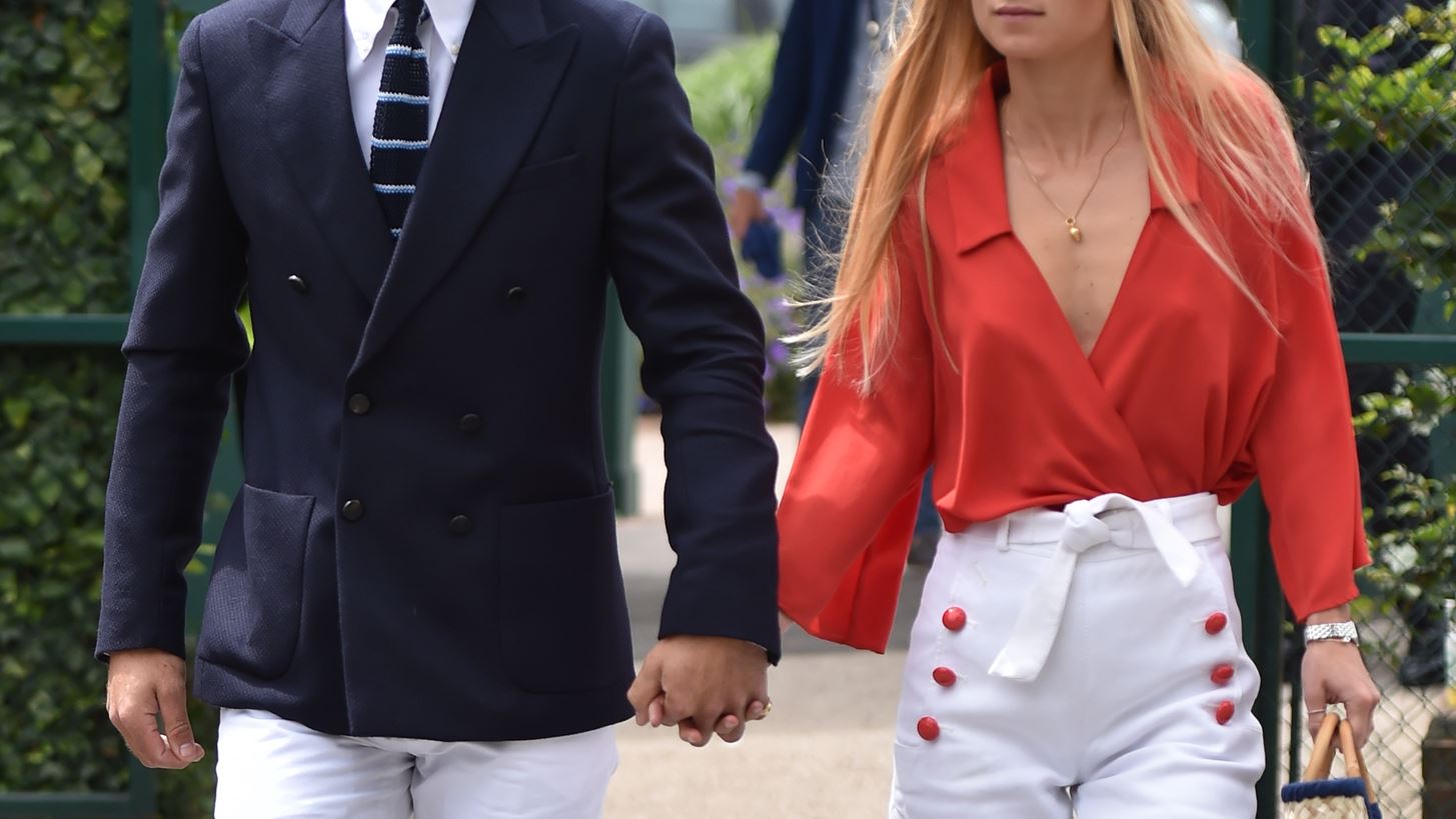 James Middleton: H &#x3B3;&#x3BB;&#x3C5;&#x3BA;&#x3B9;&#x3AC; (&#x3BA;&#x3B1;&#x3B9; &#x3B1;&#x3C3;&#x3C4;&#x3B5;&#x3AF;&#x3B1;) &#x3AD;&#x3BA;&#x3C0;&#x3BB;&#x3B7;&#x3BE;&#x3B7; &#x3C3;&#x3C4;&#x3B7;&#x3BD; &#x3B1;&#x3C1;&#x3C1;&#x3B1;&#x3B2;&#x3C9;&#x3BD;&#x3B9;&#x3B1;&#x3C3;&#x3C4;&#x3B9;&#x3BA;&#x3B9;&#x3AC; &#x3C4;&#x3BF;&#x3C5;