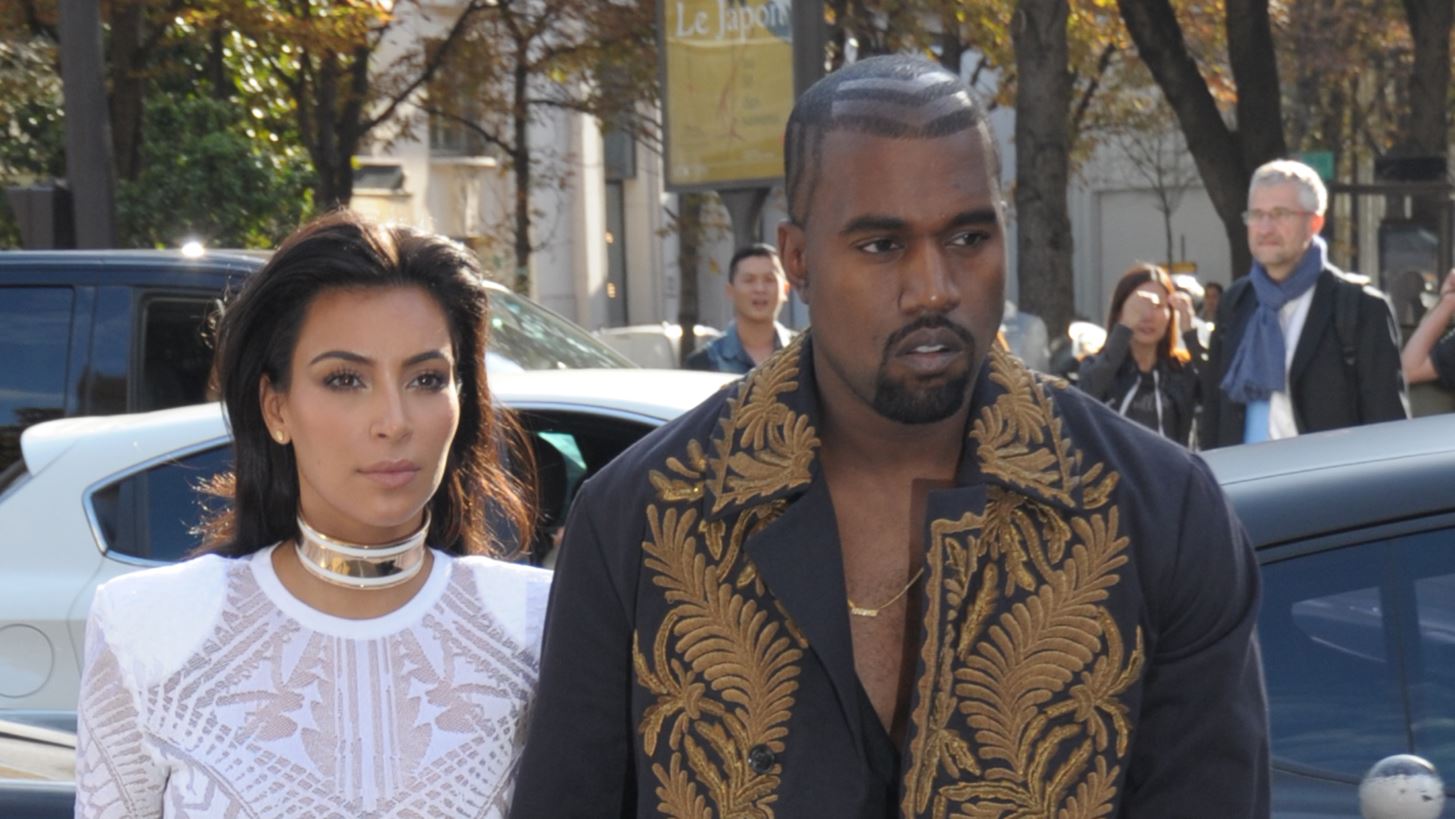 &#x39D;&#x3AD;&#x3B1; &#x3C3;&#x3C7;&#x3AD;&#x3C3;&#x3B7; &#x3B3;&#x3B9;&#x3B1; &#x3C4;&#x3BF;&#x3BD; Kanye West &#x3BC;&#x3B5;&#x3C4;&#x3AC; &#x3C4;&#x3B9;&#x3C2; &#x3C6;&#x3C9;&#x3C4;&#x3BF;&#x3B3;&#x3C1;&#x3B1;&#x3C6;&#x3AF;&#x3B5;&#x3C2; &#x3C4;&#x3B7;&#x3C2; Kim Kardashian &#x3BC;&#x3B5; &#x3C4;&#x3BF;&#x3BD; Pete Davidson