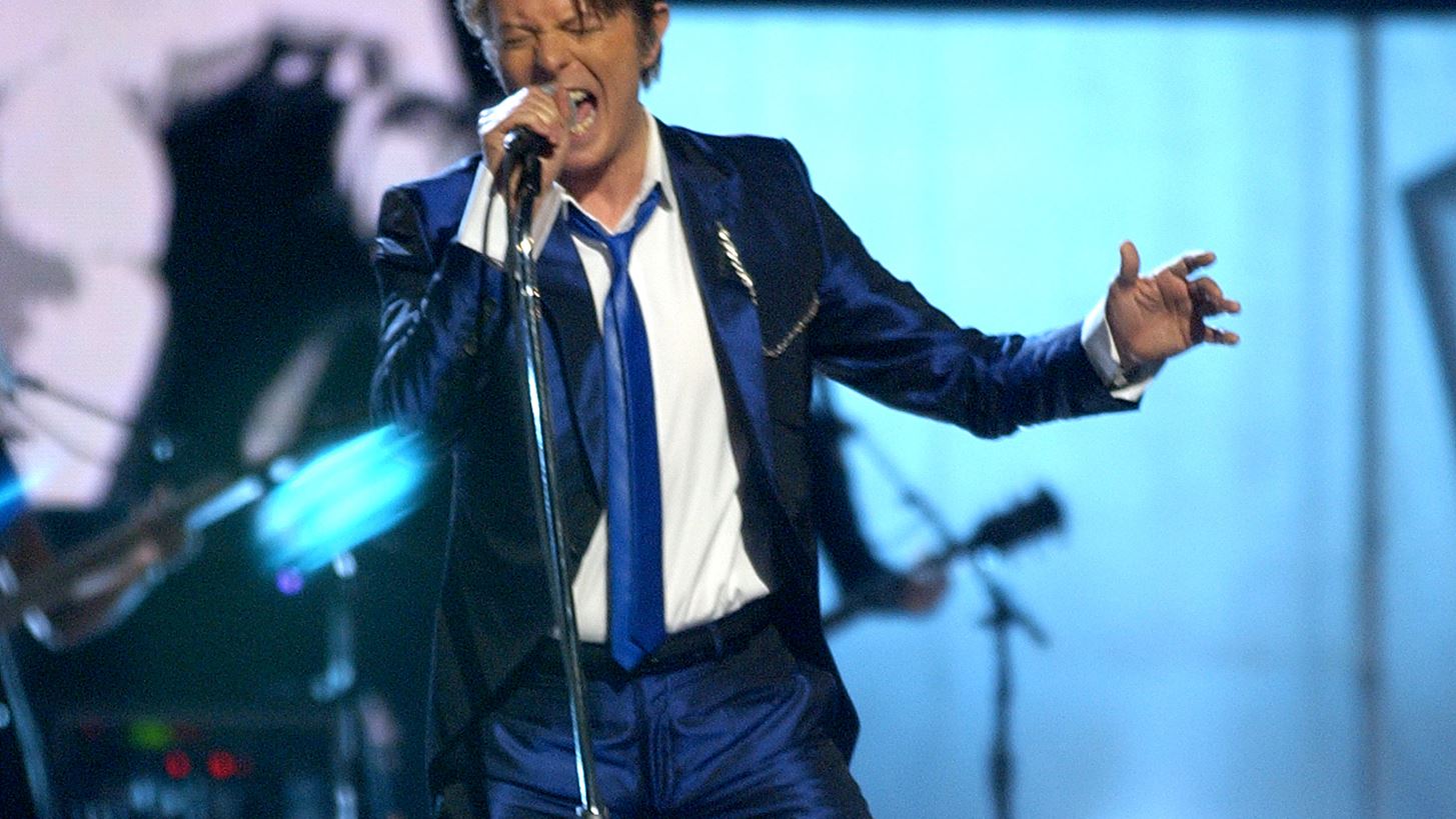 &#x38C;&#x3C3;&#x3B1; &#x3AD;&#x3BC;&#x3B1;&#x3B8;&#x3B5; &#x3B7; &#x3B6;&#x3C9;&#x3AE; &#x3C3;&#x3C4;&#x3BF;&#x3BD; David Bowie