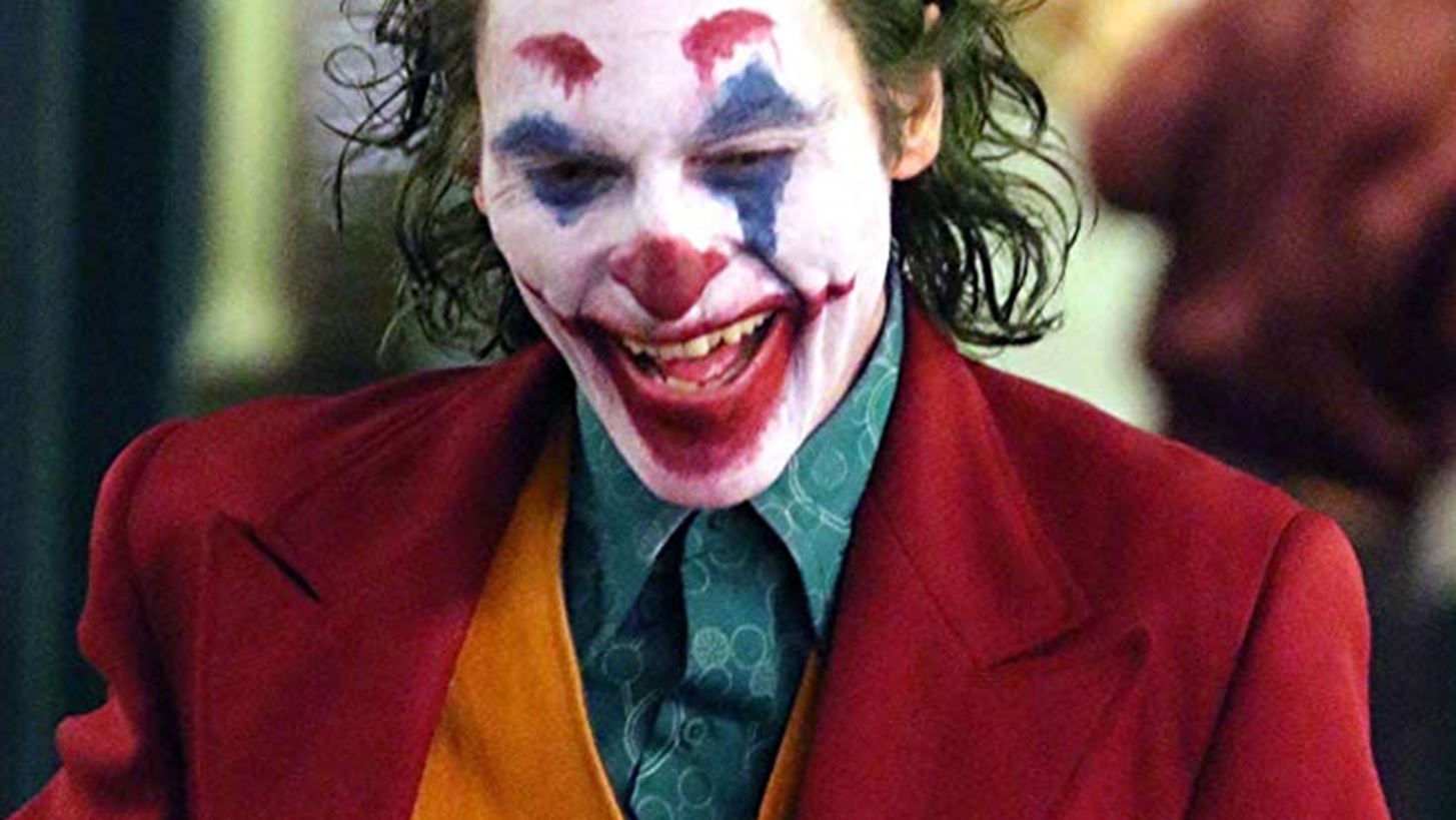 &#x3A4;&#x3BF; &#x3C0;&#x3C1;&#x3CE;&#x3C4;&#x3BF; trailer &#x3C4;&#x3BF;&#x3C5; Joker &#x3BC;&#x3CC;&#x3BB;&#x3B9;&#x3C2; &#x3BA;&#x3C5;&#x3BA;&#x3BB;&#x3BF;&#x3C6;&#x3CC;&#x3C1;&#x3B7;&#x3C3;&#x3B5;