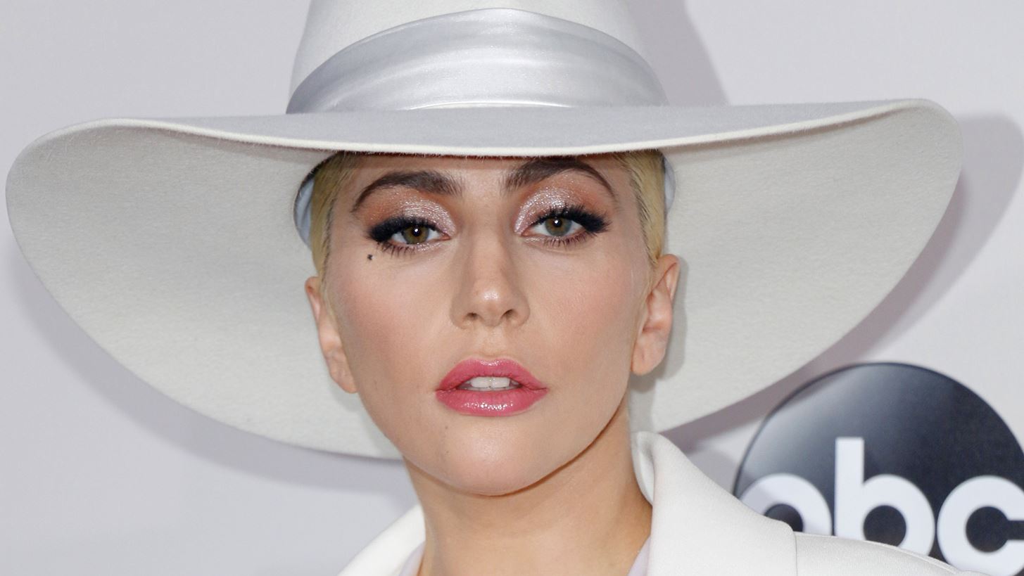 H Lady Gaga &#x3B8;&#x3B1; &#x3C4;&#x3C1;&#x3B1;&#x3B3;&#x3BF;&#x3C5;&#x3B4;&#x3AE;&#x3C3;&#x3B5;&#x3B9; &#x3C4;&#x3BF;&#x3BD; &#x3B5;&#x3B8;&#x3BD;&#x3B9;&#x3BA;&#x3CC; &#x3CD;&#x3BC;&#x3BD;&#x3BF; &#x3C3;&#x3C4;&#x3B7;&#x3BD; &#x3BF;&#x3C1;&#x3BA;&#x3C9;&#x3BC;&#x3BF;&#x3C3;&#x3AF;&#x3B1; &#x3C4;&#x3BF;&#x3C5; Joe Biden