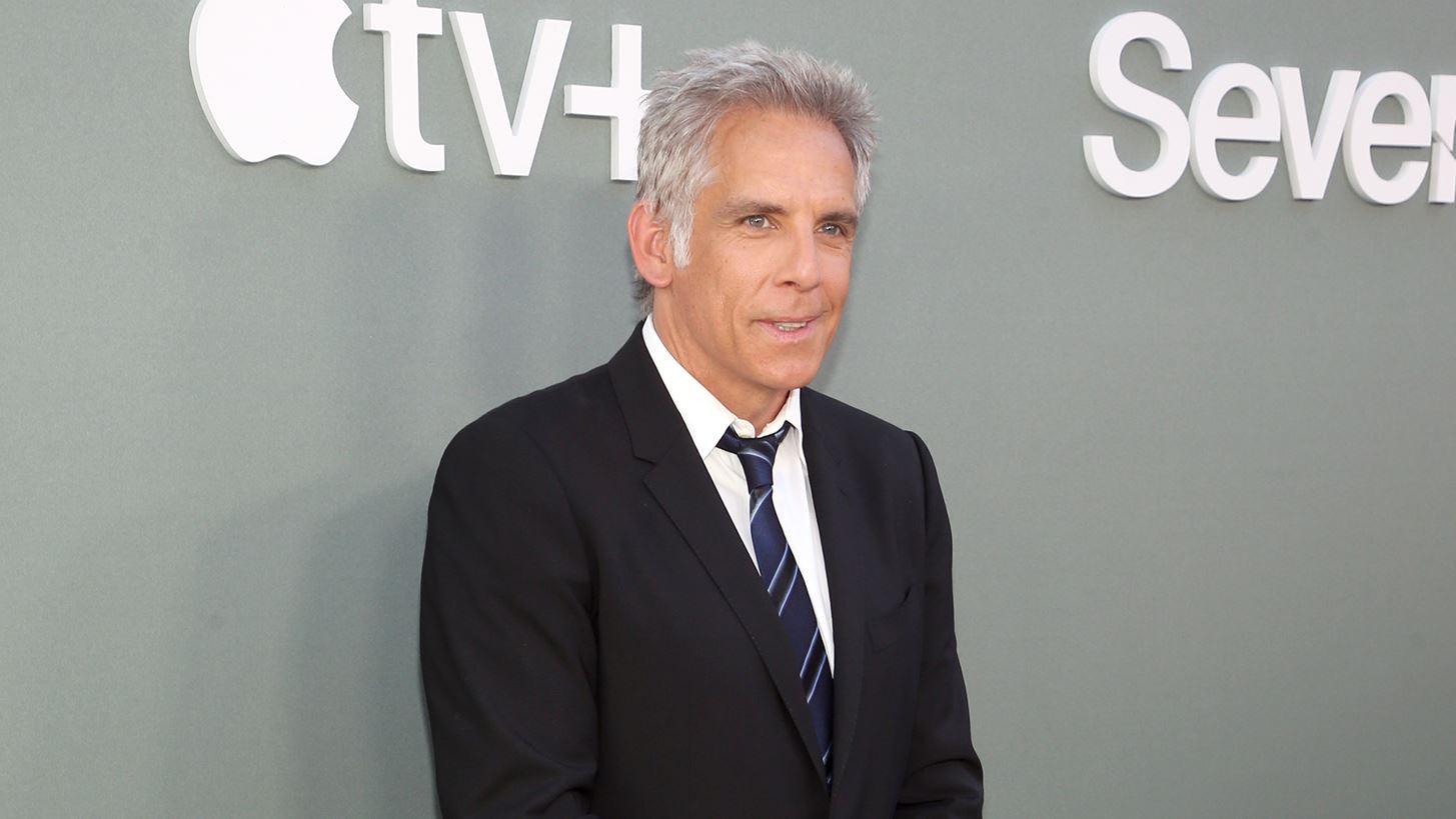 Ben Stiller | &#x3A3;&#x3C4;&#x3BF; &#x3BA;&#x3CC;&#x3BA;&#x3BA;&#x3B9;&#x3BD;&#x3BF; &#x3C7;&#x3B1;&#x3BB;&#x3AF; &#x3C4;&#x3C9;&#x3BD; Emmy &#x3BC;&#x3B5; &#x3C4;&#x3B7; 20&#x3C7;&#x3C1;&#x3BF;&#x3BD;&#x3B7; &#x3BA;&#x3CC;&#x3C1;&#x3B7; &#x3C4;&#x3BF;&#x3C5;, Ella Olivia