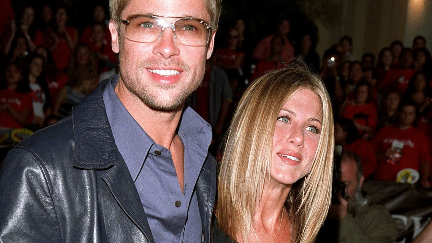 &#x397; Jennifer Aniston &#x3C7;&#x3C1;&#x3B5;&#x3B9;&#x3AC;&#x3C3;&#x3C4;&#x3B7;&#x3BA;&#x3B5; &#x3C0;&#x3B1;&#x3C1;&#x3B1;&#x3C0;&#x3AC;&#x3BD;&#x3C9; &#x3B1;&#x3C0;&#x3CC; &#x3BC;&#x3AF;&#x3B1; &#x3B4;&#x3B5;&#x3BA;&#x3B1;&#x3B5;&#x3C4;&#x3AF;&#x3B1; &#x3B3;&#x3B9;&#x3B1; &#x3BD;&#x3B1; &#x3BE;&#x3B5;&#x3C0;&#x3B5;&#x3C1;&#x3AC;&#x3C3;&#x3B5;&#x3B9; &#x3C4;&#x3BF;&#x3BD; &#x3C7;&#x3C9;&#x3C1;&#x3B9;&#x3C3;&#x3BC;&#x3CC; &#x3B1;&#x3C0;&#x3CC; &#x3C4;&#x3BF;&#x3BD; Brad Pitt