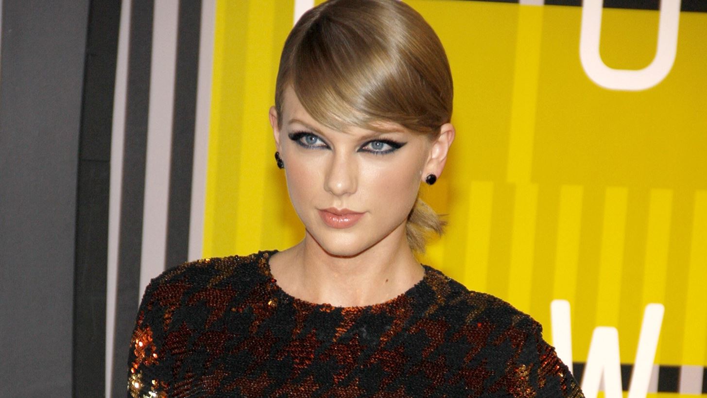 Taylor Swift | &#x397; &#x3C0;&#x3B5;&#x3C1;&#x3B9;&#x3BF;&#x3C5;&#x3C3;&#x3AF;&#x3B1; &#x3C4;&#x3B7;&#x3C2; &#x3B9;&#x3C3;&#x3BF;&#x3B4;&#x3C5;&#x3BD;&#x3B1;&#x3BC;&#x3B5;&#x3AF; &#x3BC;&#x3B5; &#x3B1;&#x3C5;&#x3C4;&#x3AE; &#x3BC;&#x3B9;&#x3B1;&#x3C2; &#x3BC;&#x3B9;&#x3BA;&#x3C1;&#x3AE;&#x3C2; &#x3C7;&#x3CE;&#x3C1;&#x3B1;&#x3C2;