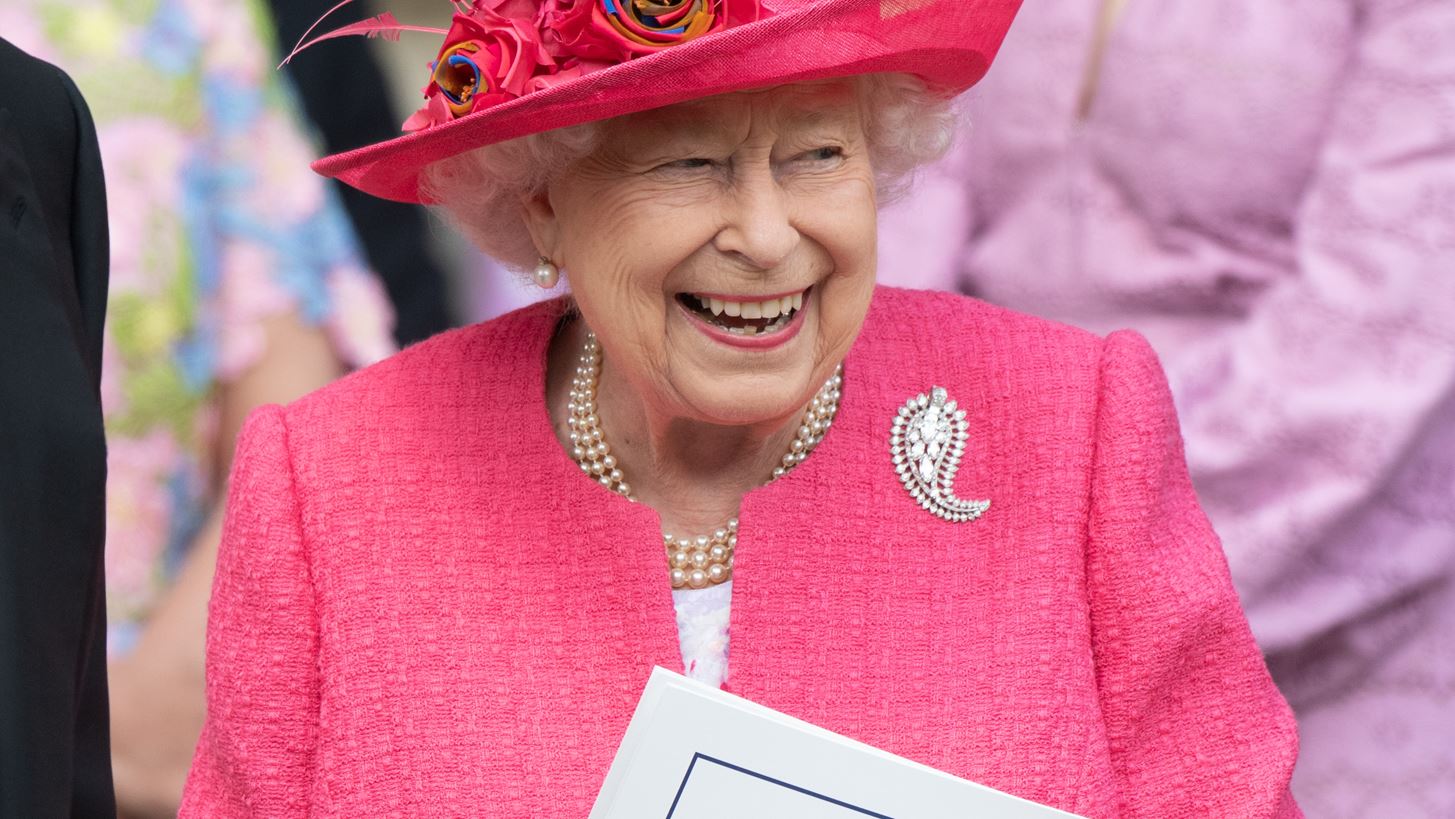 Royal chocolate cupcakes: &#x397; &#x3C3;&#x3C5;&#x3BD;&#x3C4;&#x3B1;&#x3B3;&#x3AE; &#x3B3;&#x3B9;&#x3B1; &#x3C4;&#x3B1; &#x3B3;&#x3B5;&#x3BD;&#x3AD;&#x3B8;&#x3BB;&#x3B9;&#x3B1; &#x3C4;&#x3B7;&#x3C2; &#x3B2;&#x3B1;&#x3C3;&#x3AF;&#x3BB;&#x3B9;&#x3C3;&#x3C3;&#x3B1;&#x3C2; &#x395;&#x3BB;&#x3B9;&#x3C3;&#x3AC;&#x3B2;&#x3B5;&#x3C4;