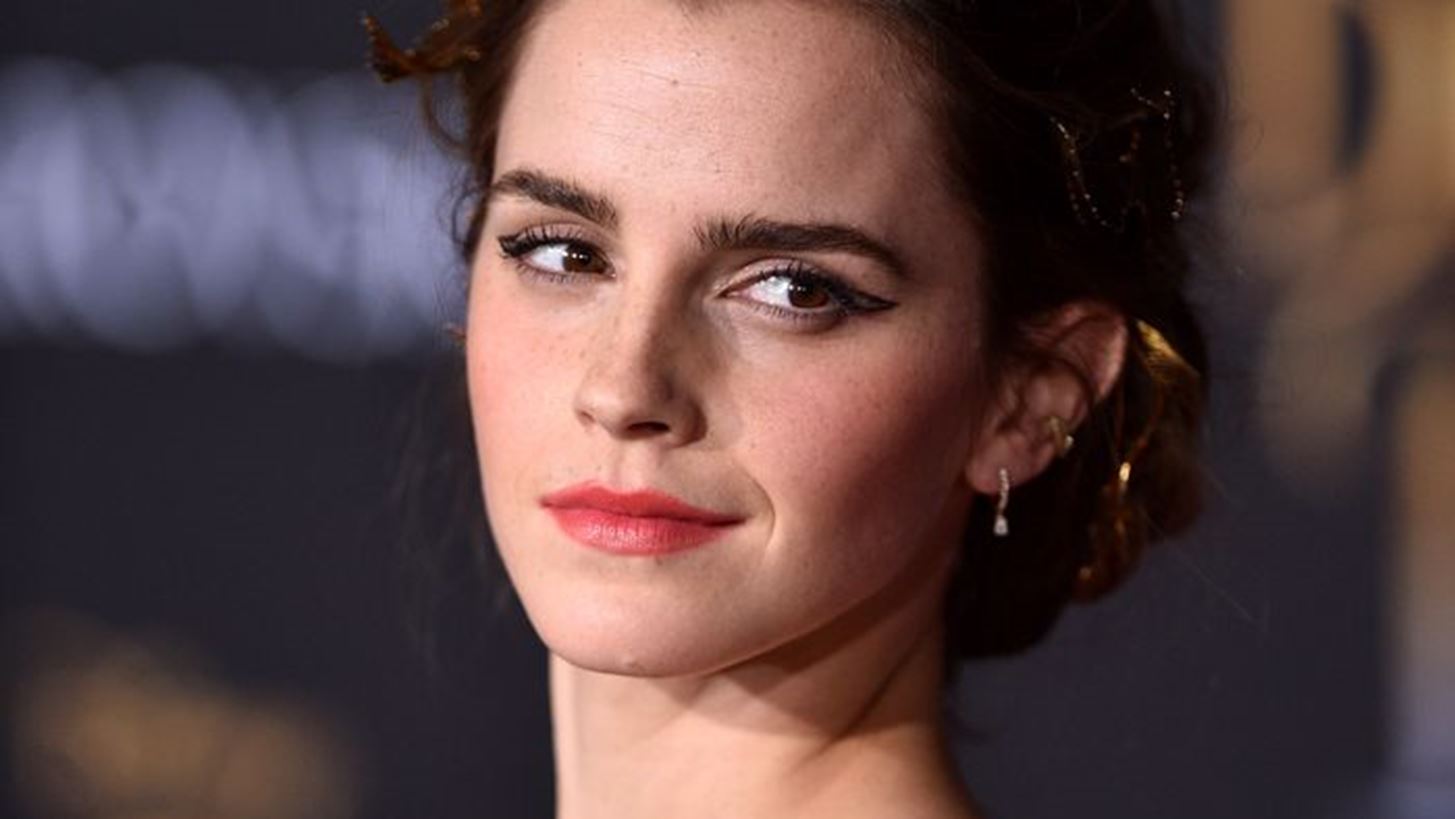 H Emma Watson &#x3B1;&#x3C0;&#x3B1;&#x3BD;&#x3C4;&#x3AC; &#x3C3;&#x3C4;&#x3B9;&#x3C2; &#x3BA;&#x3C1;&#x3B9;&#x3C4;&#x3B9;&#x3BA;&#x3AD;&#x3C2; &#x3B3;&#x3B9;&#x3B1; &#x3C4;&#x3B7;&#x3BD; &#x3C4;&#x3BF;&#x3BB;&#x3BC;&#x3B7;&#x3C1;&#x3AE; &#x3C6;&#x3C9;&#x3C4;&#x3BF;&#x3B3;&#x3C1;&#x3AC;&#x3C6;&#x3B7;&#x3C3;&#x3AE; &#x3C4;&#x3B7;&#x3C2;