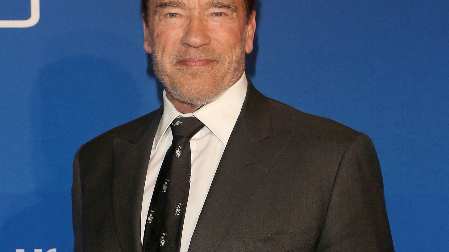 Arnold Schwarzenegger | To &#x3B5;&#x3B9;&#x3BB;&#x3B9;&#x3BA;&#x3C1;&#x3B9;&#x3BD;&#x3AD;&#x3C2; &#x3B2;&#x3AF;&#x3BD;&#x3C4;&#x3B5;&#x3BF; &#x3C0;&#x3BF;&#x3C5; &#x3AD;&#x3C3;&#x3C4;&#x3B5;&#x3B9;&#x3BB;&#x3B5; &#x3C3;&#x3C4;&#x3BF;&#x3BD; &#x3A0;&#x3BF;&#x3CD;&#x3C4;&#x3B9;&#x3BD; &#x3BA;&#x3B1;&#x3B9; &#x3C4;&#x3BF;&#x3C5;&#x3C2; &#x3A1;&#x3CE;&#x3C3;&#x3BF;&#x3C5;&#x3C2; &#x3C3;&#x3C4;&#x3C1;&#x3B1;&#x3C4;&#x3B9;&#x3CE;&#x3C4;&#x3B5;&#x3C2;