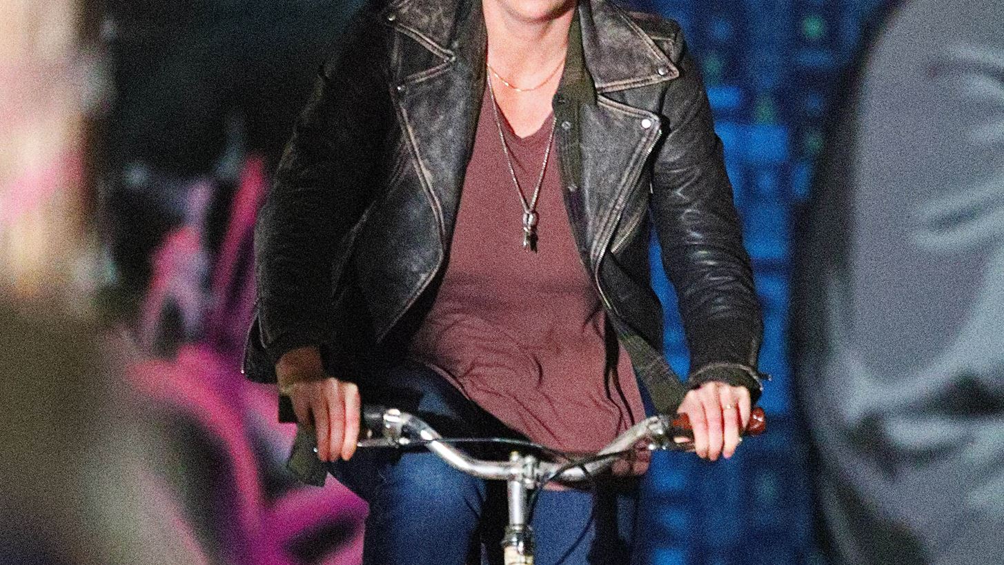 Jennifer Lopez - Charlize Theron: &#x3A0;&#x3BF;&#x3CD; &#x3C4;&#x3B9;&#x3C2; &#x3B5;&#x3BD;&#x3C4;&#x3CC;&#x3C0;&#x3B9;&#x3C3;&#x3B5; &#x3BF; &#x3C6;&#x3C9;&#x3C4;&#x3BF;&#x3B3;&#x3C1;&#x3B1;&#x3C6;&#x3B9;&#x3BA;&#x3CC;&#x3C2; &#x3C6;&#x3B1;&#x3BA;&#x3CC;&#x3C2;;