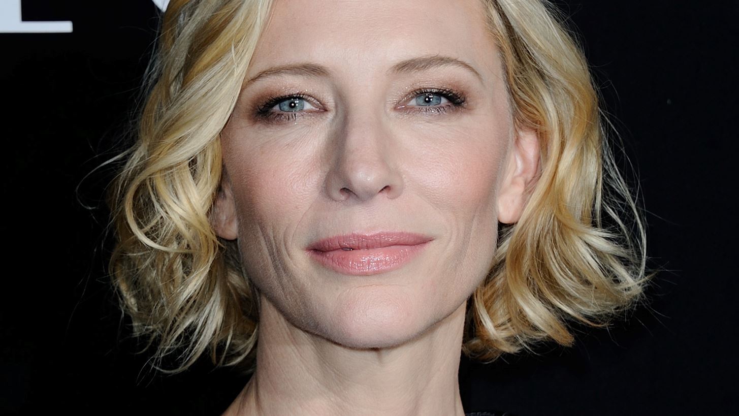 &#x397; Cate Blanchett &#x3C4;&#x3C1;&#x3B1;&#x3B3;&#x3BF;&#x3CD;&#x3B4;&#x3B7;&#x3C3;&#x3B5; &#x3C3;&#x3B5; drag show &#x3C4;&#x3B7;&#x3C2; &#x39D;&#x3AD;&#x3B1;&#x3C2; &#x3A5;&#x3CC;&#x3C1;&#x3BA;&#x3B7;&#x3C2;