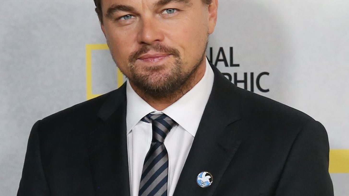 &#x39F; Leonardo DiCaprio &#x3B8;&#x3B1; &#x3C5;&#x3C0;&#x3BF;&#x3B4;&#x3C5;&#x3B8;&#x3B5;&#x3AF; &#x3C4;&#x3BF;&#x3BD; &#x399;&#x3C4;&#x3B1;&#x3BB;&#x3CC; Sherlock Holmes