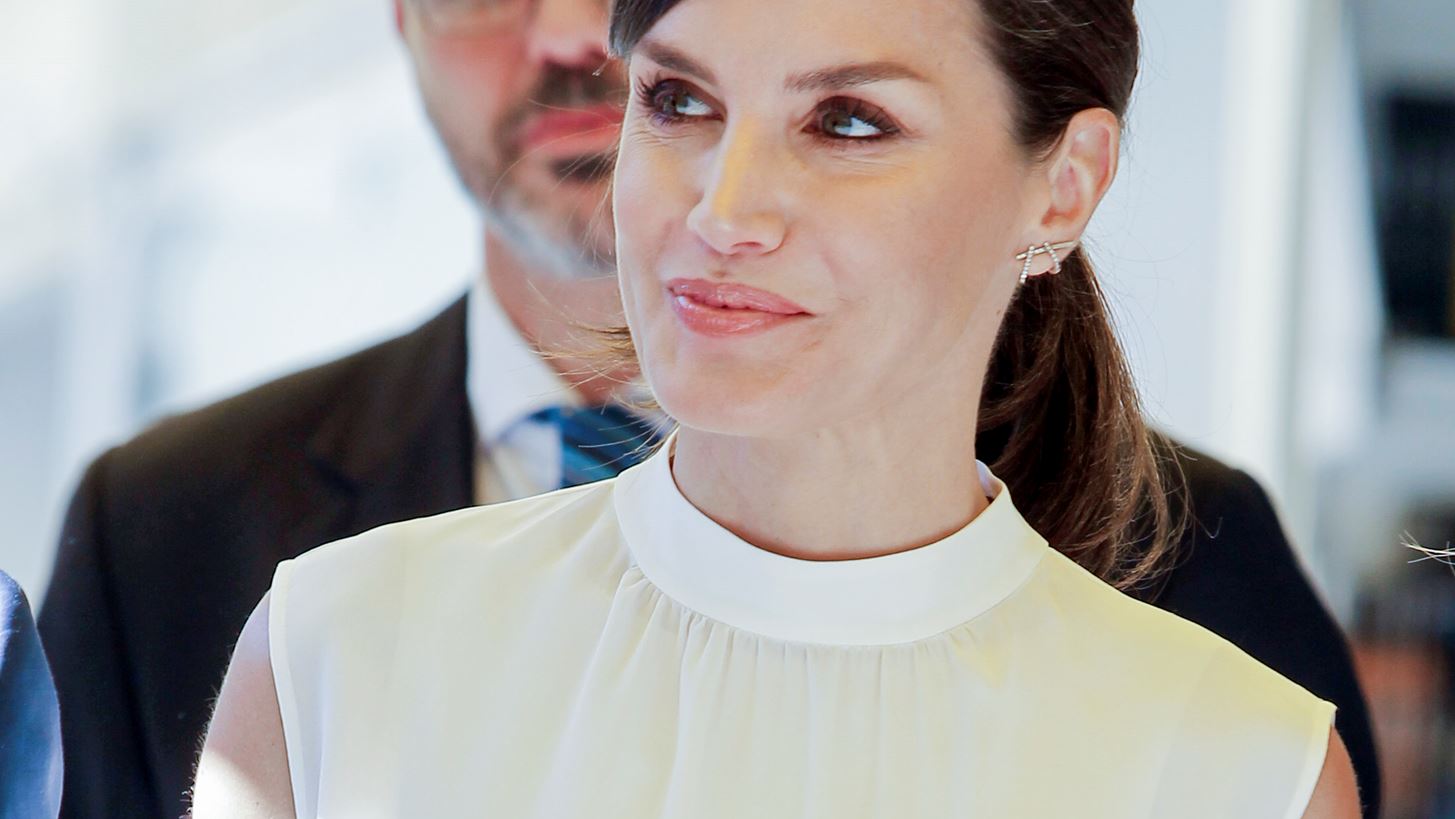 &#x397; &#x3B2;&#x3B1;&#x3C3;&#x3AF;&#x3BB;&#x3B9;&#x3C3;&#x3C3;&#x3B1; Letizia &#x3AD;&#x3BA;&#x3B1;&#x3BD;&#x3B5; &#x3AD;&#x3BD;&#x3B1;&#x3BD; &#x3BA;&#x3B1;&#x3BB;&#x3BF;&#x3BA;&#x3B1;&#x3B9;&#x3C1;&#x3B9;&#x3BD;&#x3CC; &#x3C3;&#x3C5;&#x3BD;&#x3B4;&#x3C5;&#x3B1;&#x3C3;&#x3BC;&#x3CC; &#x3C0;&#x3BF;&#x3C5; &#x3B8;&#x3B1; &#x3B1;&#x3BD;&#x3C4;&#x3B9;&#x3B3;&#x3C1;&#x3AC;&#x3C8;&#x3BF;&#x3C5;&#x3BC;&#x3B5;