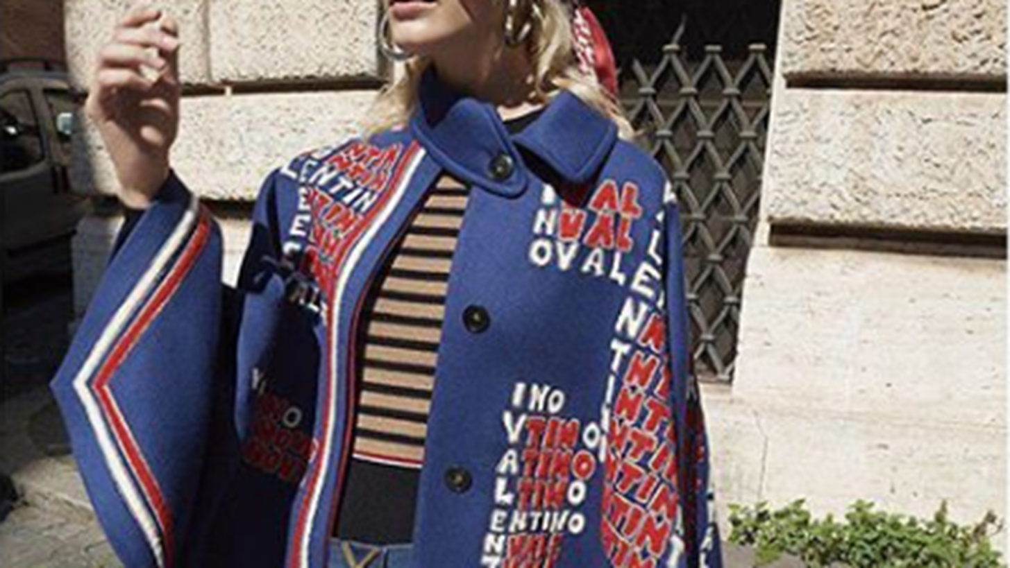 &#x397; &#x3B1;&#x3BD;&#x3BF;&#x3B9;&#x3BE;&#x3B9;&#x3AC;&#x3C4;&#x3B9;&#x3BA;&#x3B7; &#x3BA;&#x3B1;&#x3BC;&#x3C0;&#x3AC;&#x3BD;&#x3B9;&#x3B1; &#x3C4;&#x3BF;&#x3C5; &#x3BF;&#x3AF;&#x3BA;&#x3BF;&#x3C5; Valentino &#x3C6;&#x3C9;&#x3C4;&#x3BF;&#x3B3;&#x3C1;&#x3B1;&#x3C6;&#x3AE;&#x3B8;&#x3B7;&#x3BA;&#x3B5; &#x3C3;&#x3C4;&#x3BF;&#x3C5;&#x3C2; &#x3B4;&#x3C1;&#x3CC;&#x3BC;&#x3BF;&#x3C5;&#x3C2; &#x3C4;&#x3B7;&#x3C2; &#x3A1;&#x3CE;&#x3BC;&#x3B7;&#x3C2;