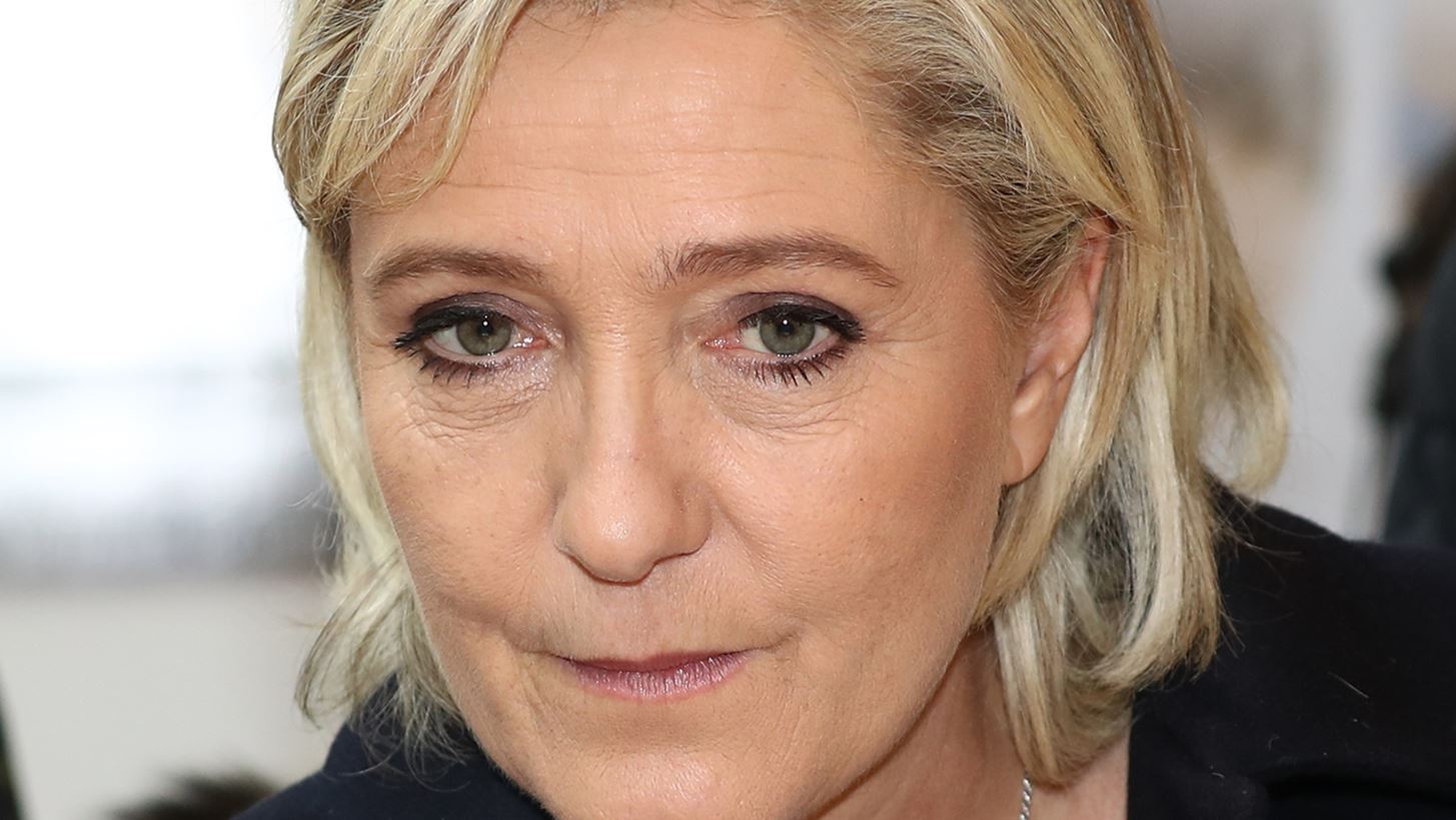 Marine Le Pen | &#x3A4;&#x3B1; &#x3C4;&#x3C1;&#x3BF;&#x3BC;&#x3B1;&#x3BA;&#x3C4;&#x3B9;&#x3BA;&#x3AC; &#x3C0;&#x3B1;&#x3B9;&#x3B4;&#x3B9;&#x3BA;&#x3AC; &#x3C7;&#x3C1;&#x3CC;&#x3BD;&#x3B9;&#x3B1; &#x3BA;&#x3B1;&#x3B9; &#x3B7; &#x3B5;&#x3B3;&#x3BA;&#x3B1;&#x3C4;&#x3AC;&#x3BB;&#x3B5;&#x3B9;&#x3C8;&#x3B7; &#x3B1;&#x3C0;&#x3CC; &#x3C4;&#x3B7; &#x3BC;&#x3B7;&#x3C4;&#x3AD;&#x3C1;&#x3B1; &#x3C4;&#x3B7;&#x3C2;