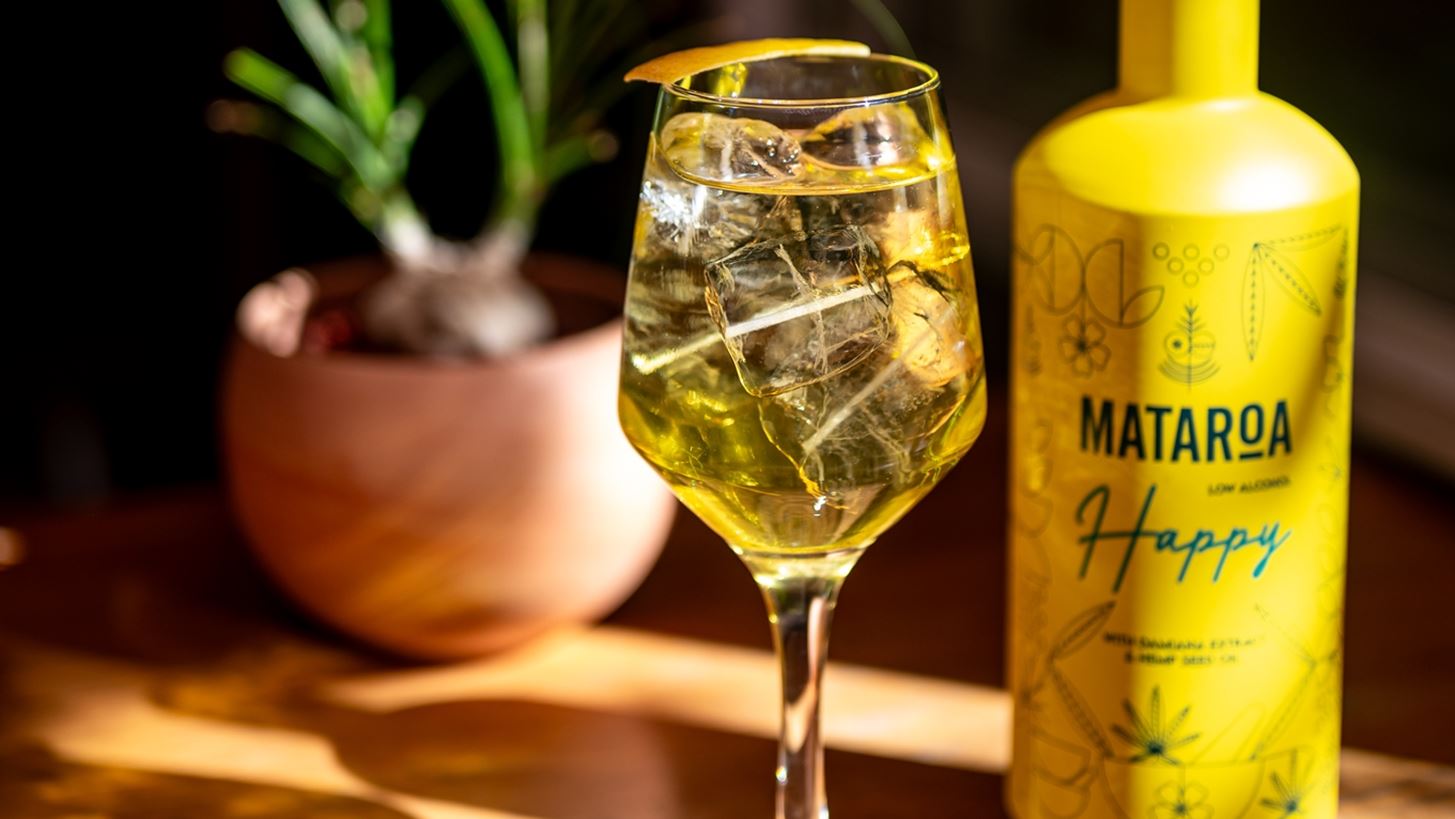 Happy Spritz | &#x3A4;&#x3BF; &#x3BD;&#x3AD;&#x3BF; &#x3B4;&#x3B7;&#x3BC;&#x3BF;&#x3C6;&#x3B9;&#x3BB;&#x3AD;&#x3C2; spritz &#x3C0;&#x3BF;&#x3C5; &#x3C3;&#x3B5; &#x3BA;&#x3AC;&#x3BD;&#x3B5;&#x3B9; happy