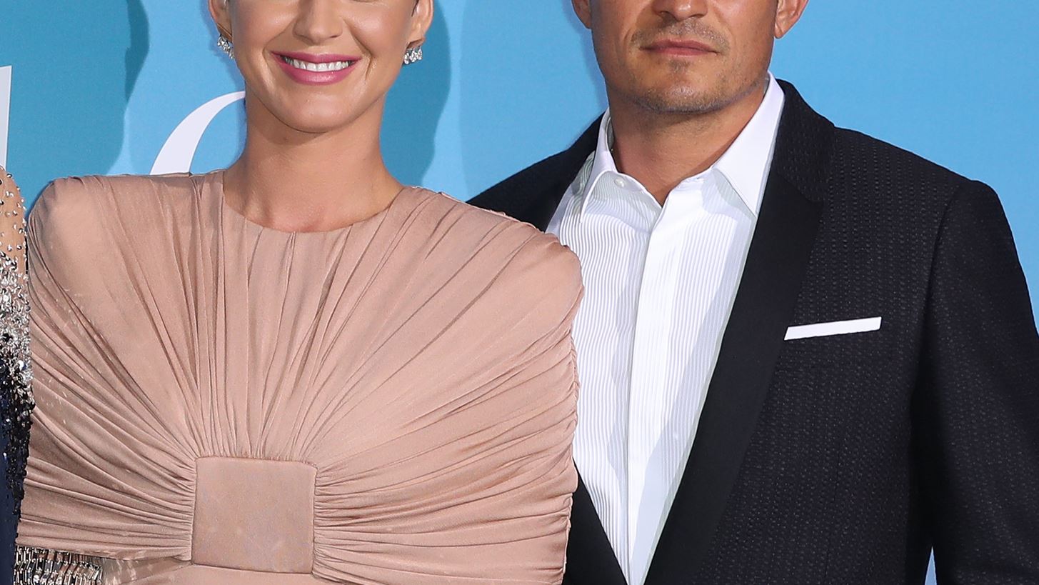 Katy Perry &amp; Orlando Bloom: &#x3A0;&#x3BF;&#x3CD; &#x3C4;&#x3BF;&#x3C5;&#x3C2; &#x3B5;&#x3BD;&#x3C4;&#x3CC;&#x3C0;&#x3B9;&#x3C3;&#x3B5; &#x3BF; &#x3C6;&#x3C9;&#x3C4;&#x3BF;&#x3B3;&#x3C1;&#x3B1;&#x3C6;&#x3B9;&#x3BA;&#x3CC;&#x3C2; &#x3C6;&#x3B1;&#x3BA;&#x3CC;&#x3C2;;