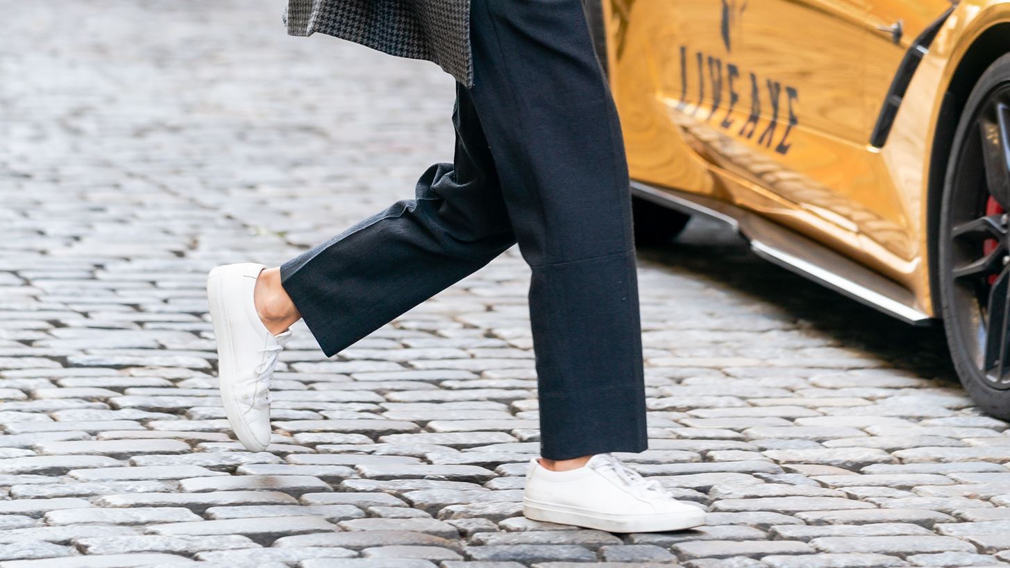 &#x3A4;&#x3B1; 5 &#x3B5;&#x3AF;&#x3B4;&#x3B7; sneakers &#x3C0;&#x3BF;&#x3C5; &#x3B8;&#x3B1; &#x3C6;&#x3BF;&#x3C1;&#x3AD;&#x3C3;&#x3BF;&#x3C5;&#x3BC;&#x3B5; &#x3C4;&#x3B7;&#x3BD; &#x3AC;&#x3BD;&#x3BF;&#x3B9;&#x3BE;&#x3B7;