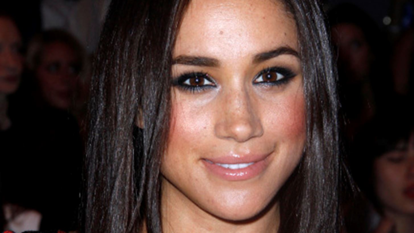 &#x39F; &#x3C0;&#x3C1;&#x3AF;&#x3B3;&#x3BA;&#x3B9;&#x3C0;&#x3B1;&#x3C2; Harry &#x3C3;&#x3C5;&#x3BD;&#x3AC;&#x3BD;&#x3C4;&#x3B7;&#x3C3;&#x3B5; &#x3C4;&#x3BF;&#x3BD; &#x3C0;&#x3B1;&#x3C4;&#x3AD;&#x3C1;&#x3B1; &#x3C4;&#x3B7;&#x3C2; Meghan Markle