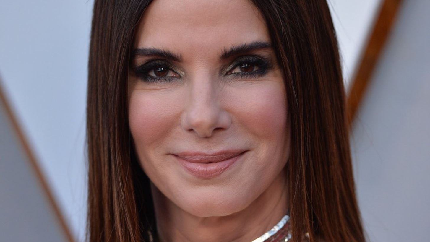 &#x3A0;&#x3AD;&#x3BD;&#x3B8;&#x3BF;&#x3C2; &#x3B3;&#x3B9;&#x3B1; &#x3C4;&#x3B7;&#x3BD; Sandra Bullock | &#x388;&#x3C6;&#x3C5;&#x3B3;&#x3B5; &#x3B1;&#x3C0;&#x3CC; &#x3C4;&#x3B7; &#x3B6;&#x3C9;&#x3AE; &#x3BF; &#x3C3;&#x3CD;&#x3BD;&#x3C4;&#x3C1;&#x3BF;&#x3C6;&#x3CC;&#x3C2; &#x3C4;&#x3B7;&#x3C2; &#x3C3;&#x3B5; &#x3B7;&#x3BB;&#x3B9;&#x3BA;&#x3AF;&#x3B1; 57 &#x3B5;&#x3C4;&#x3CE;&#x3BD;