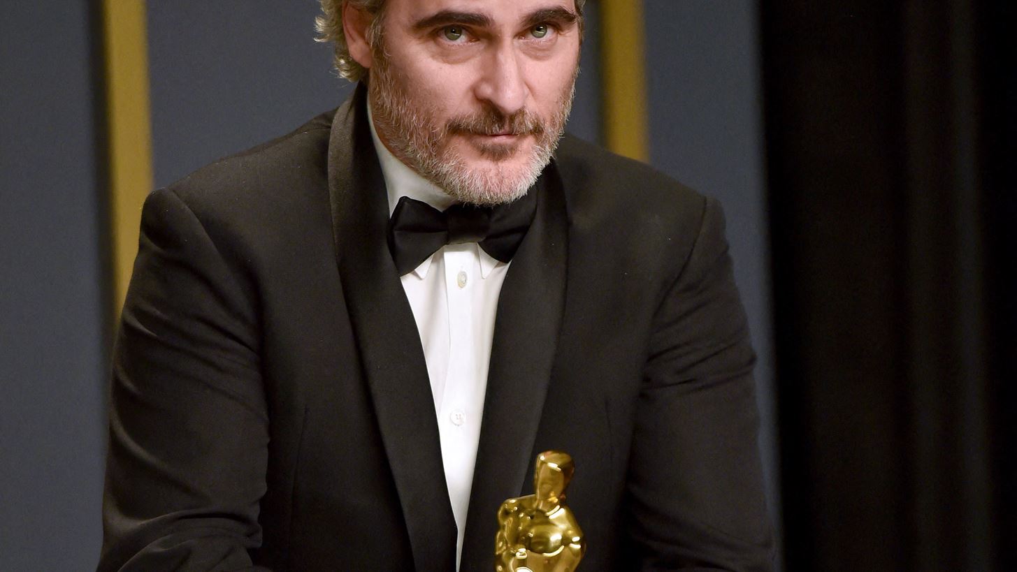 &#x38C;&#x3BB;&#x3BF;&#x3B9; &#x3BC;&#x3B9;&#x3BB;&#x3BF;&#x3CD;&#x3BD; &#x3B3;&#x3B9;&#x3B1; &#x3C4;&#x3BF;&#x3BD; &#x3B5;&#x3C5;&#x3C7;&#x3B1;&#x3C1;&#x3B9;&#x3C3;&#x3C4;&#x3AE;&#x3C1;&#x3B9;&#x3BF; &#x3BB;&#x3CC;&#x3B3;&#x3BF; &#x3C4;&#x3BF;&#x3C5; Joaquin Phoenix